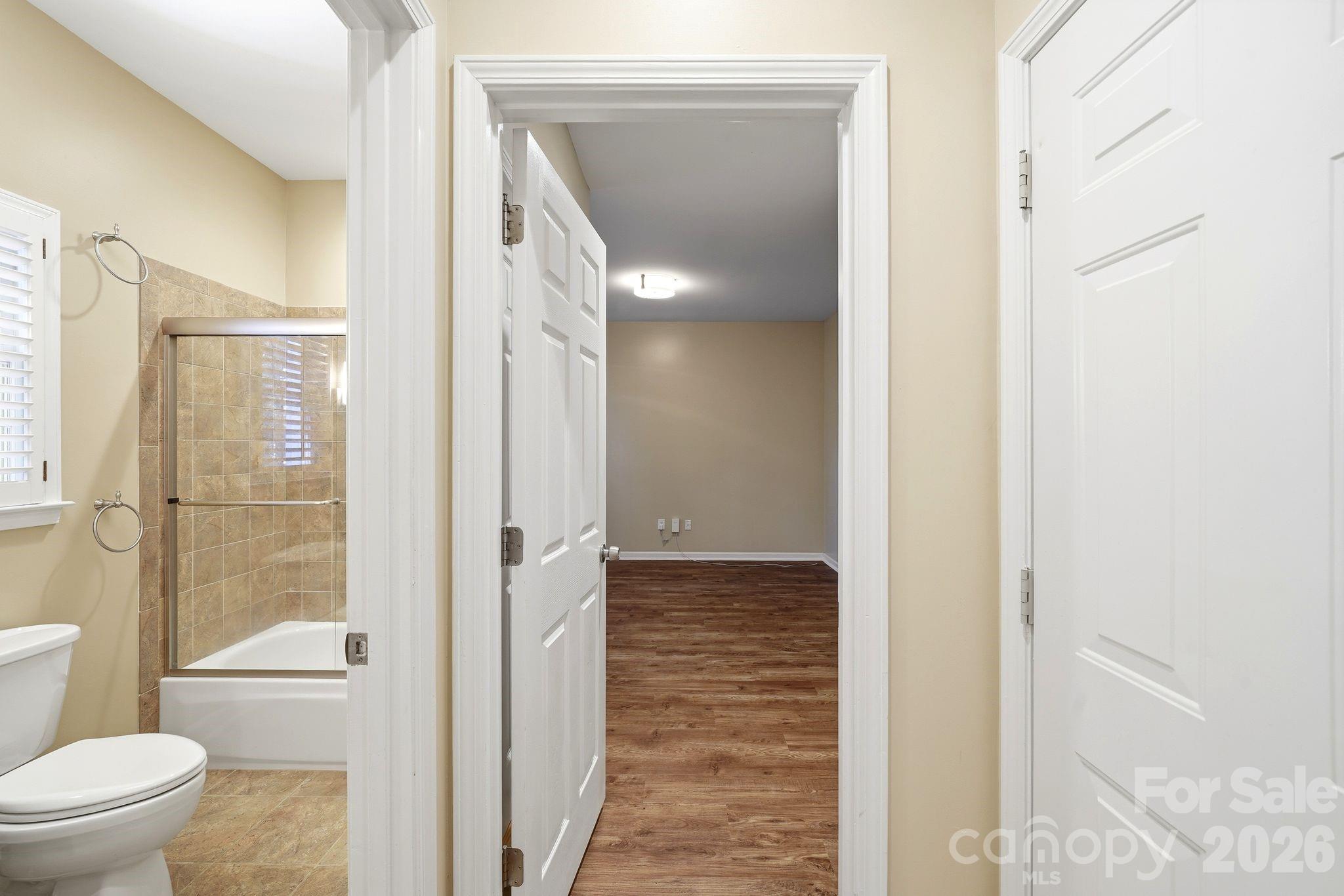 7711 Abbotsinch Court