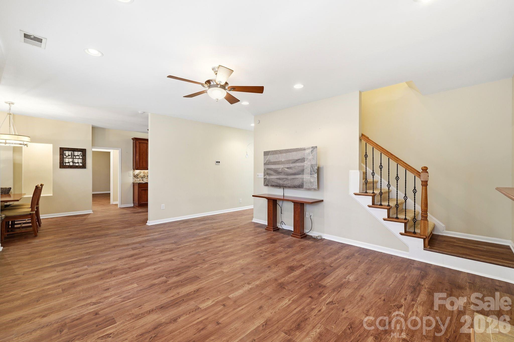 7711 Abbotsinch Court
