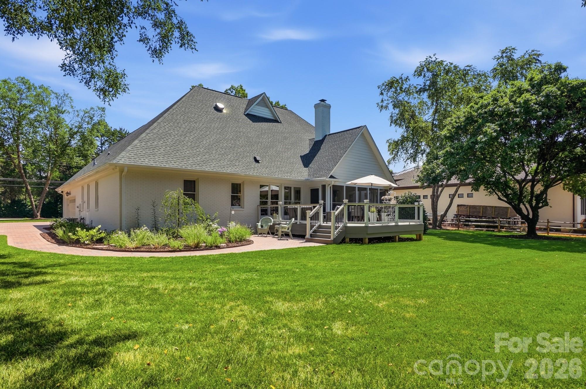 1136 Concord Road