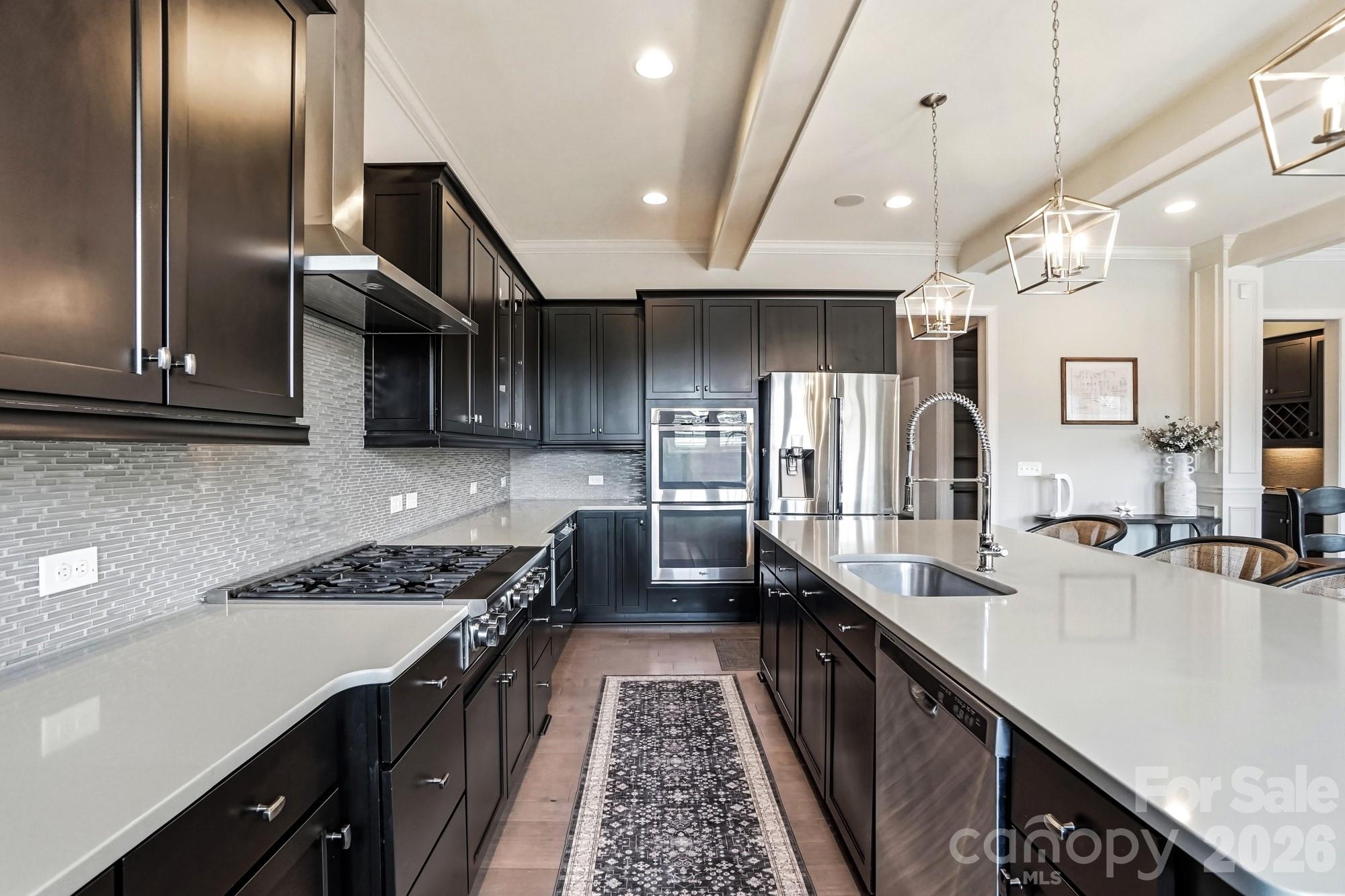 142 Farm Knoll Way