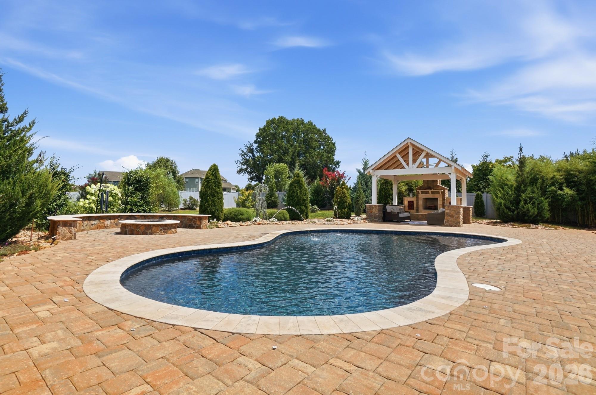 142 Farm Knoll Way