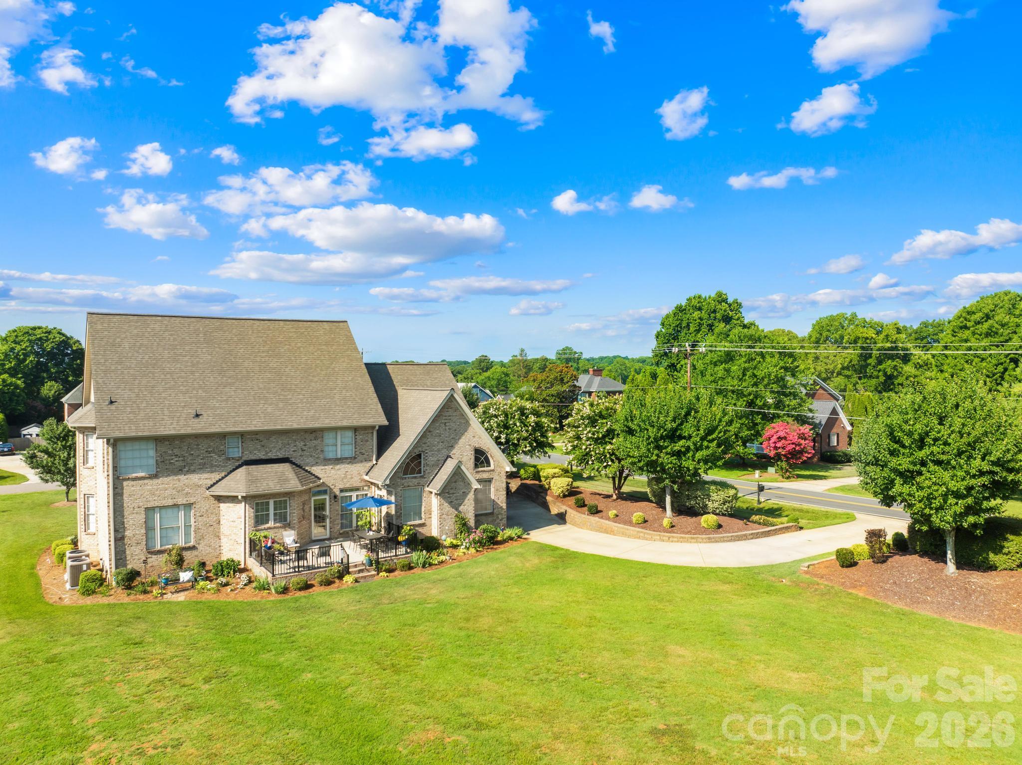 105 Mandarin Drive