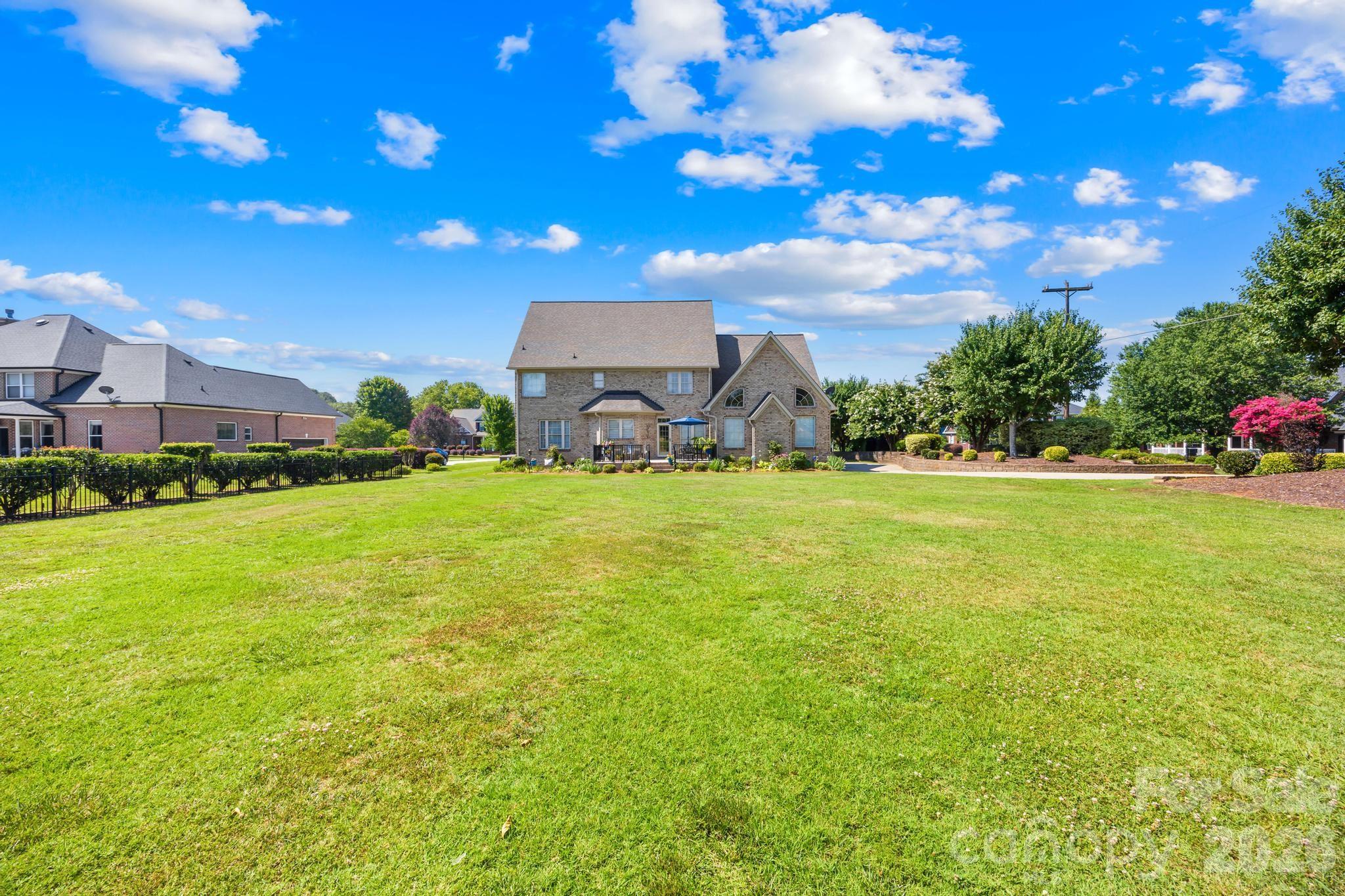 105 Mandarin Drive