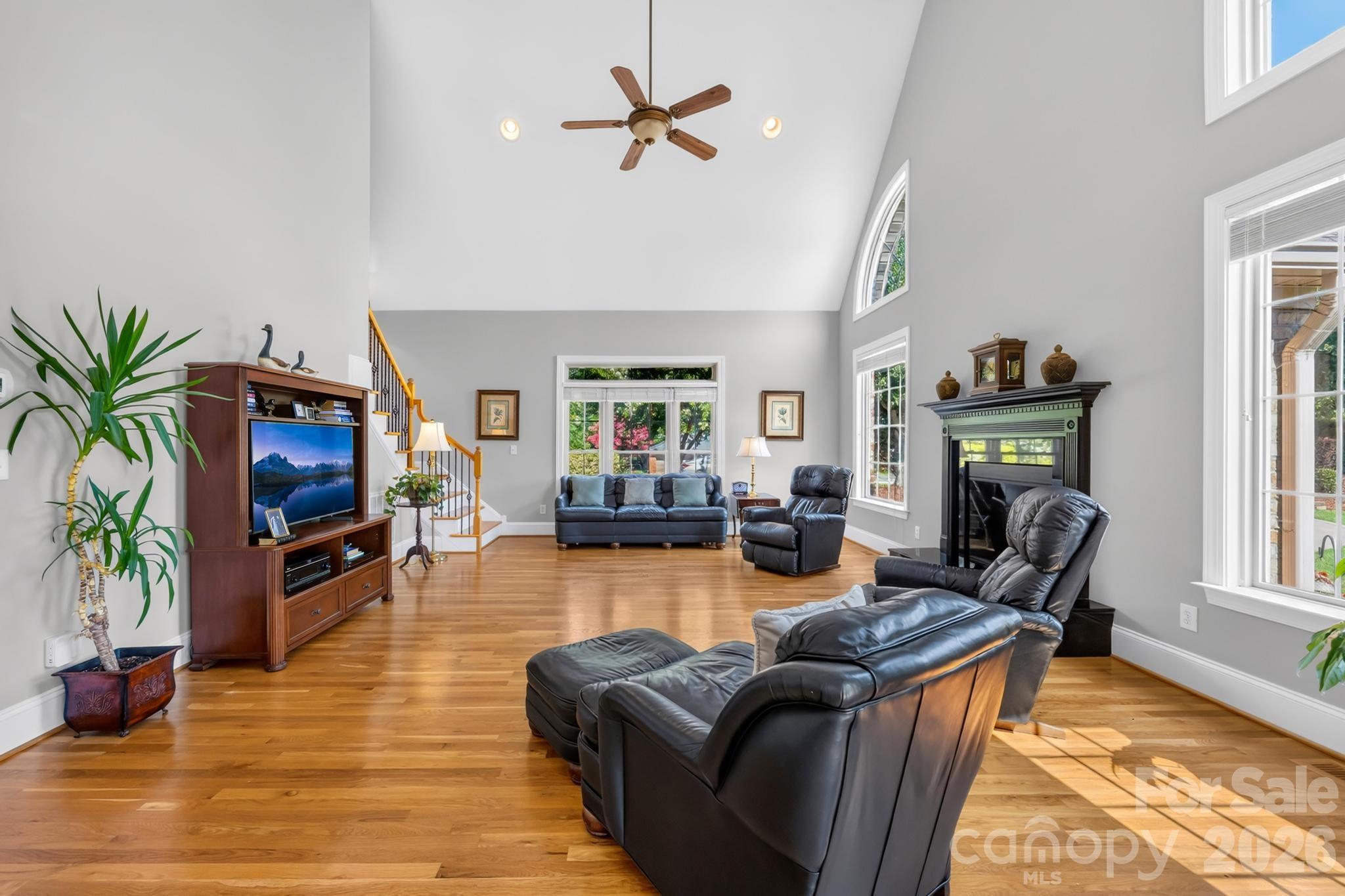 105 Mandarin Drive