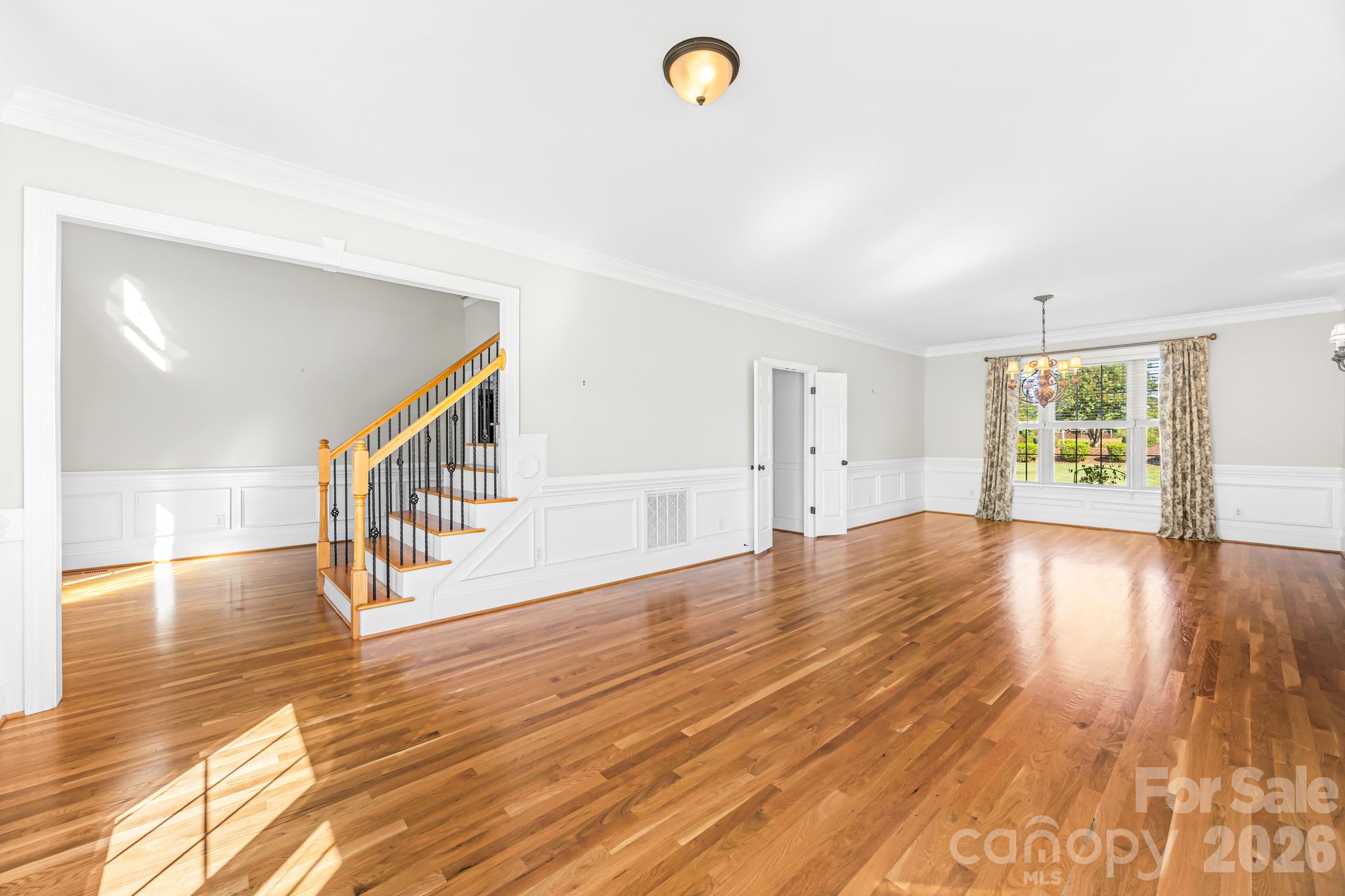 105 Mandarin Drive