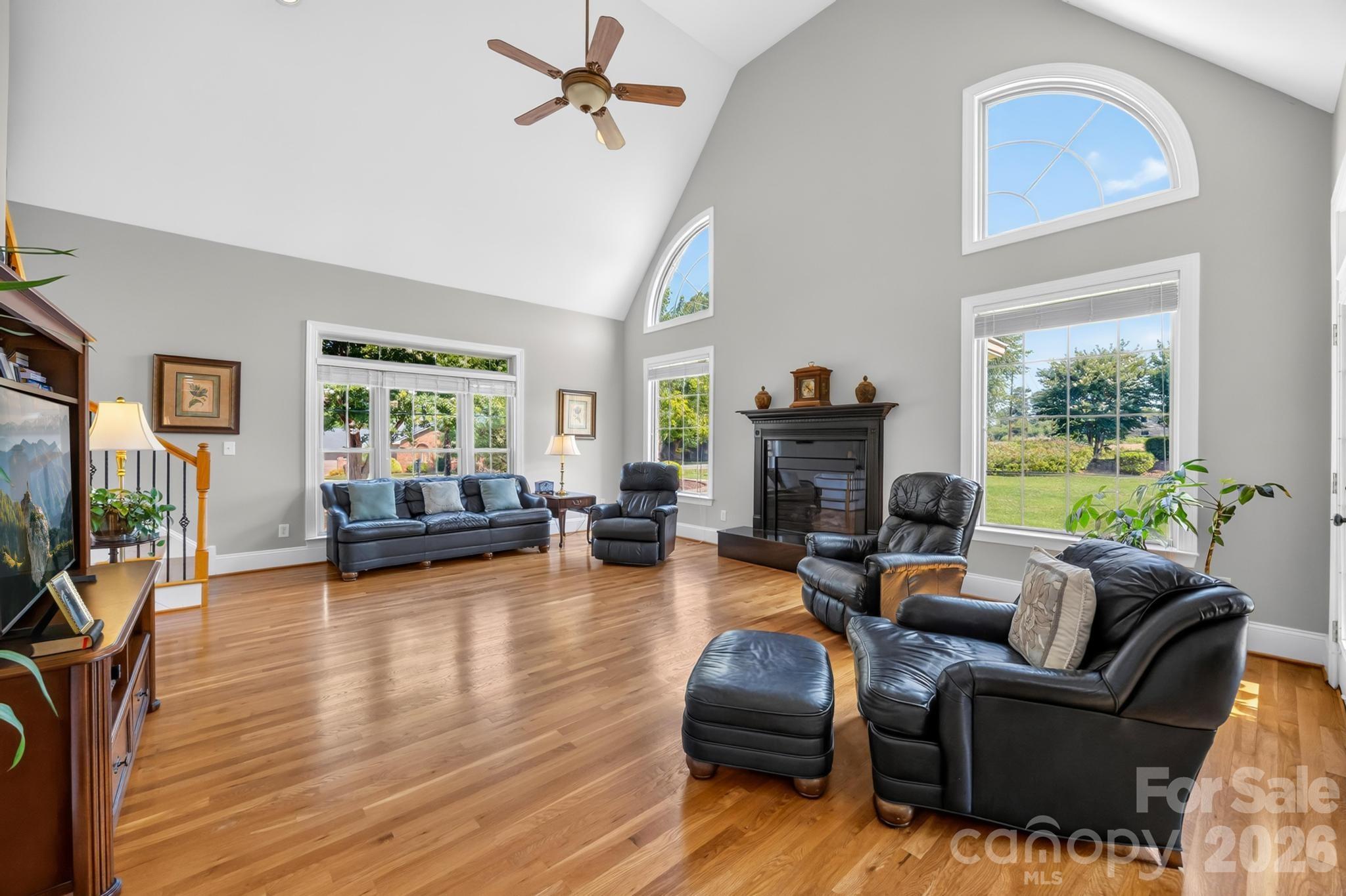 105 Mandarin Drive