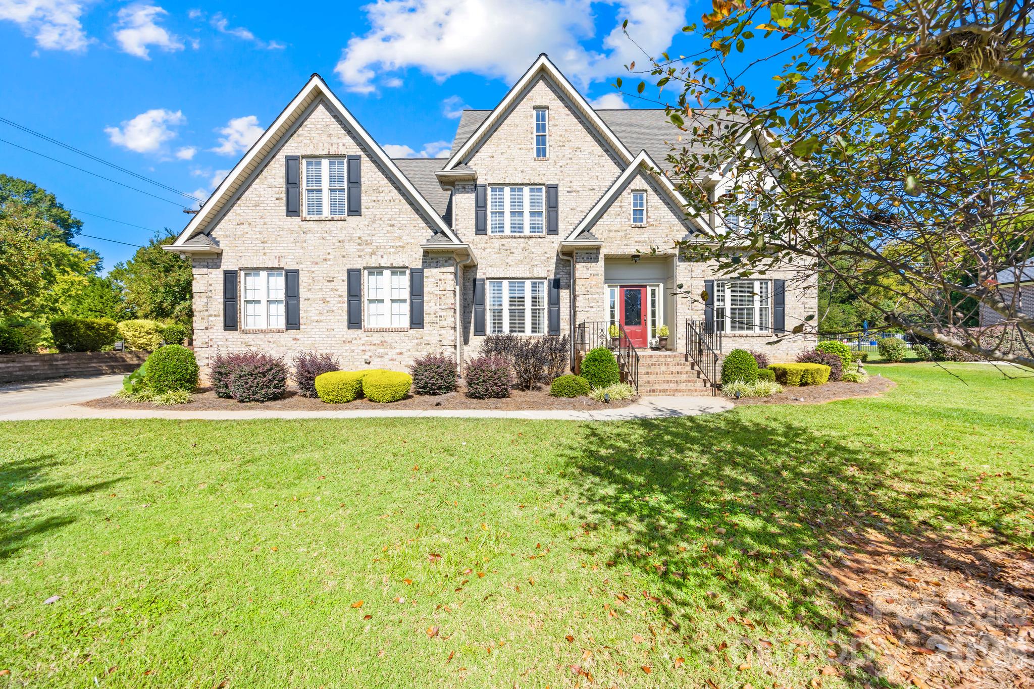 105 Mandarin Drive