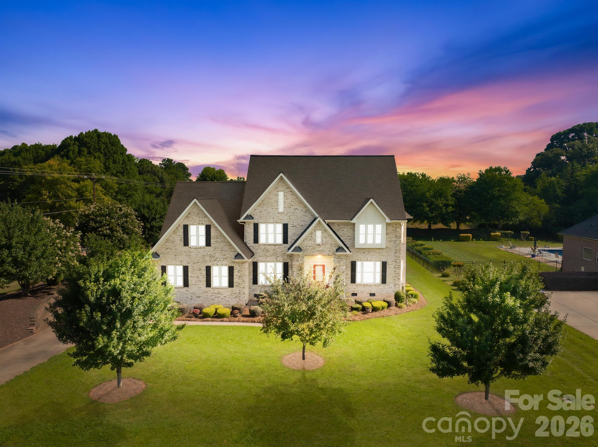 105 Mandarin Drive