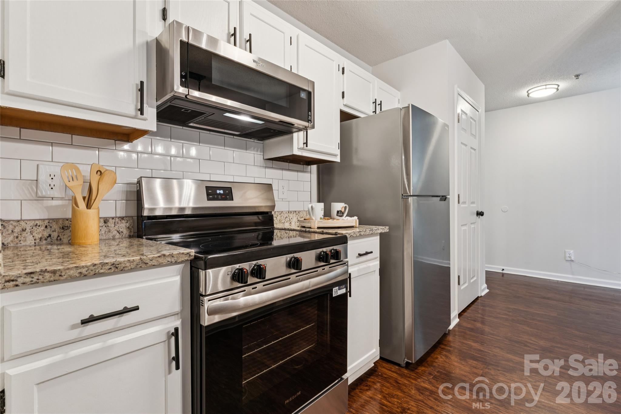 1620 Arlyn Circle Unit: L