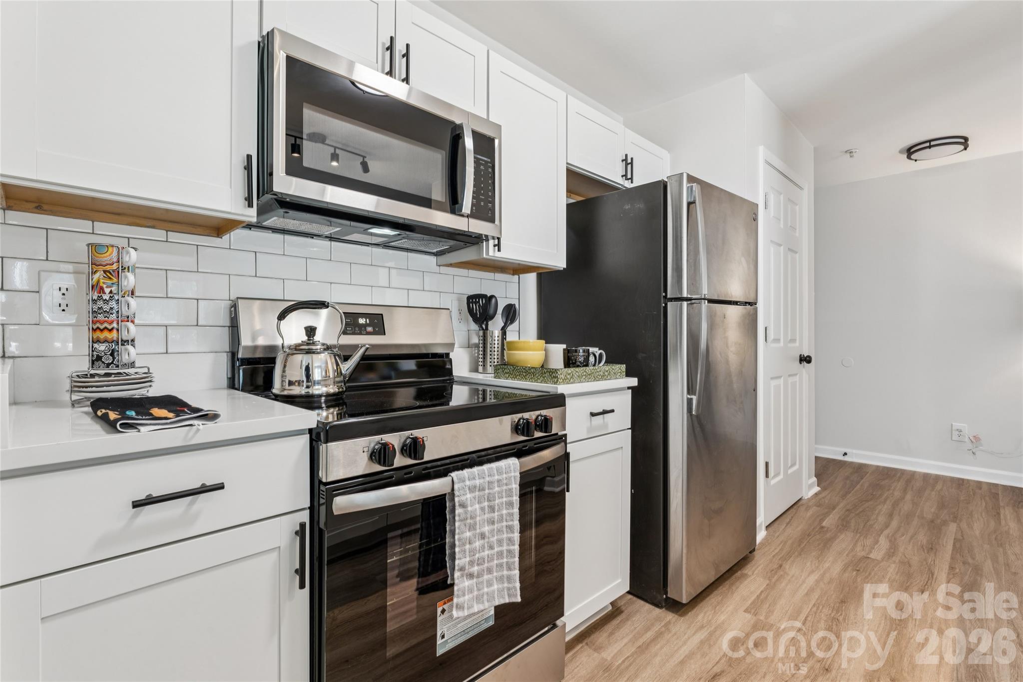 1638 Arlyn Circle Unit: G