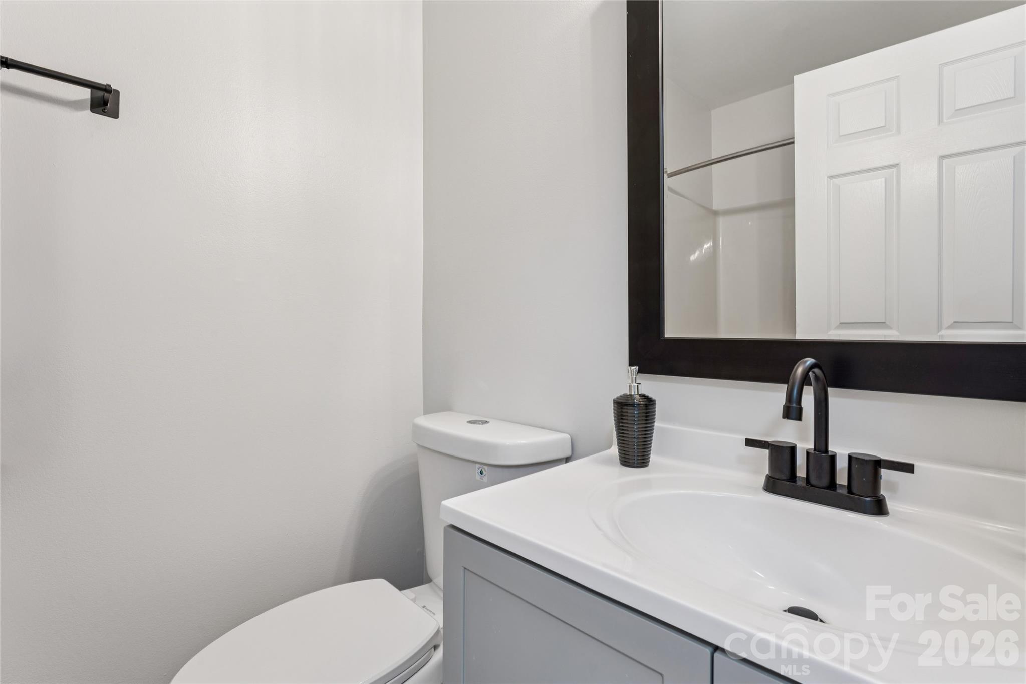 1638 Arlyn Circle Unit: G
