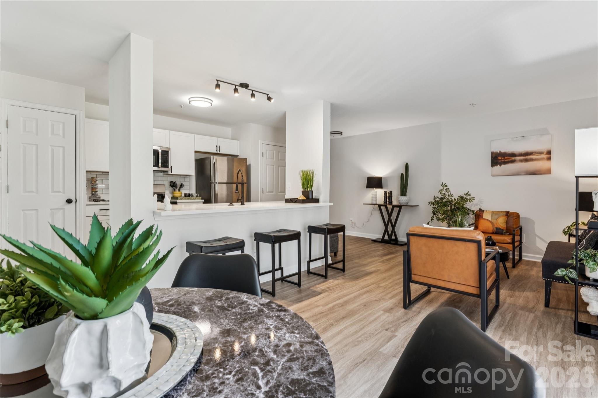 1638 Arlyn Circle Unit: G