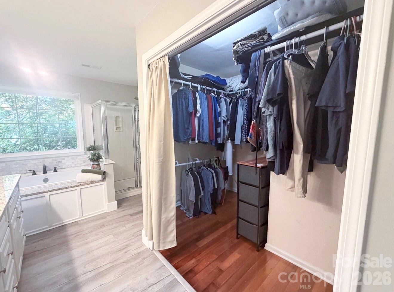 3267 Roberta Farms Court SW
