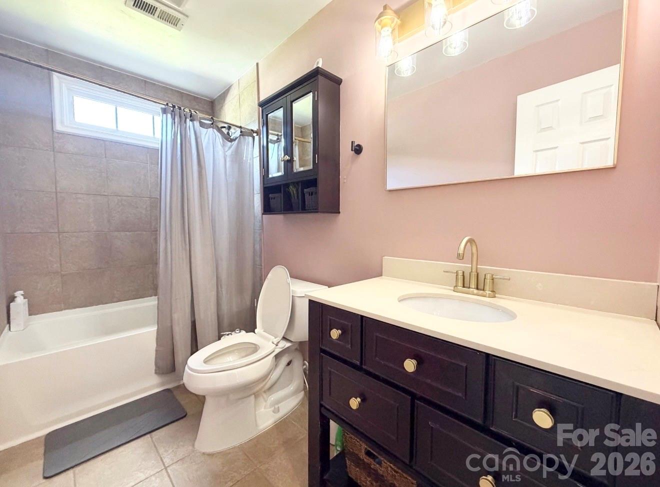3267 Roberta Farms Court SW