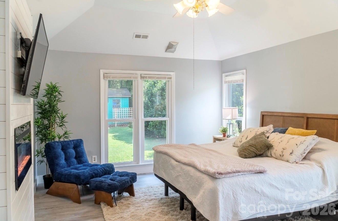 3267 Roberta Farms Court SW