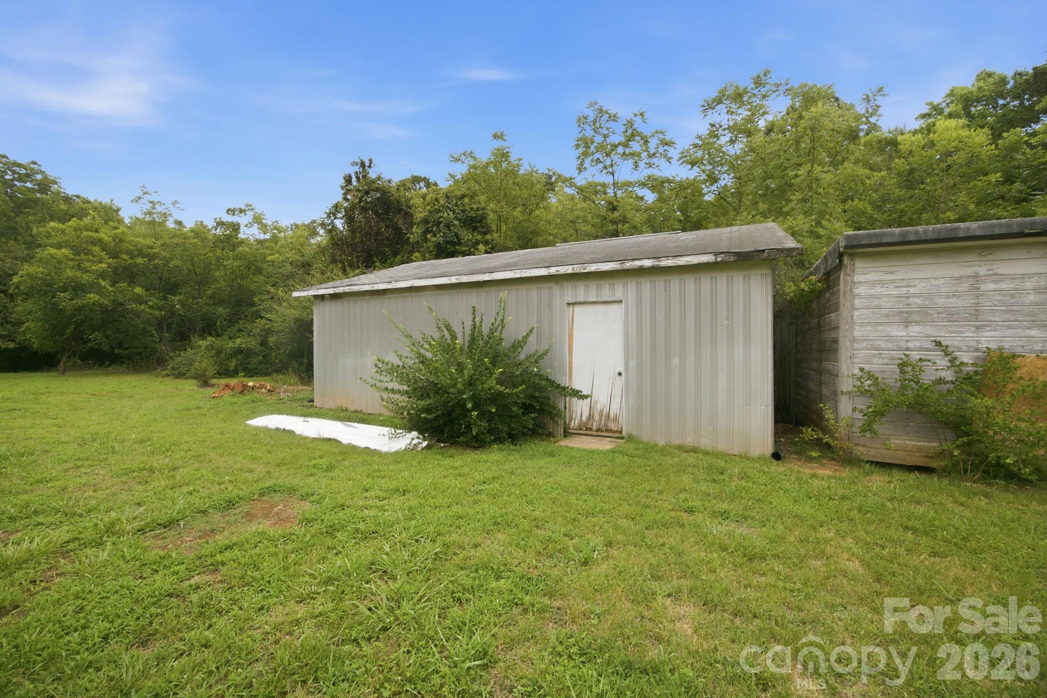 144 Rockwell Loop