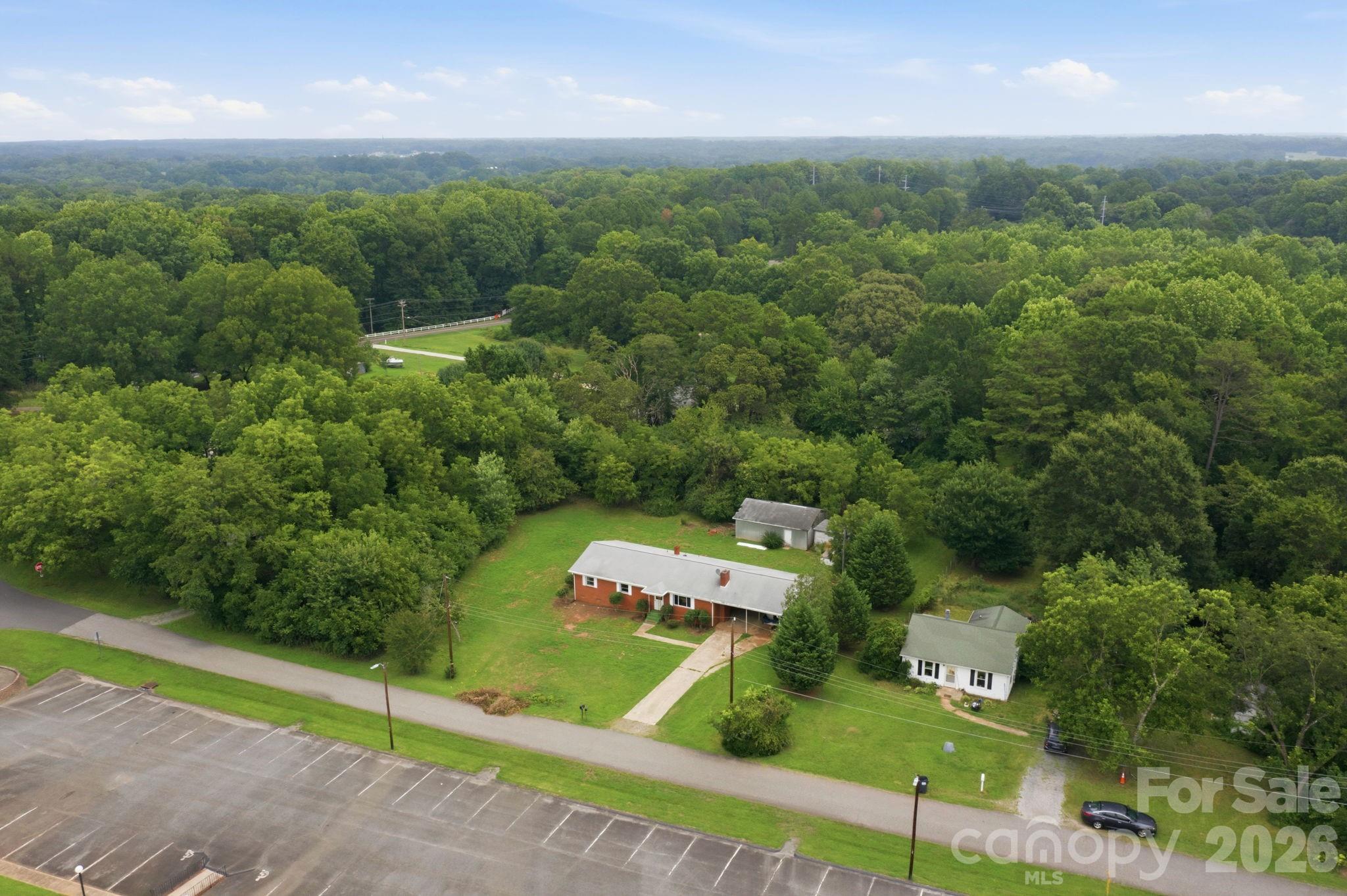 144 Rockwell Loop