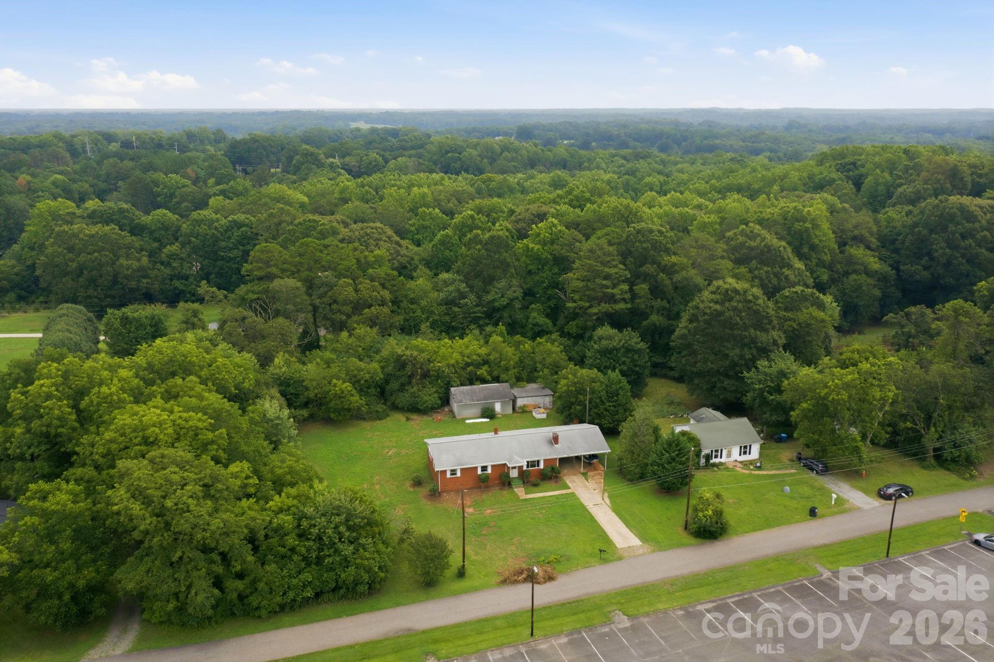 144 Rockwell Loop