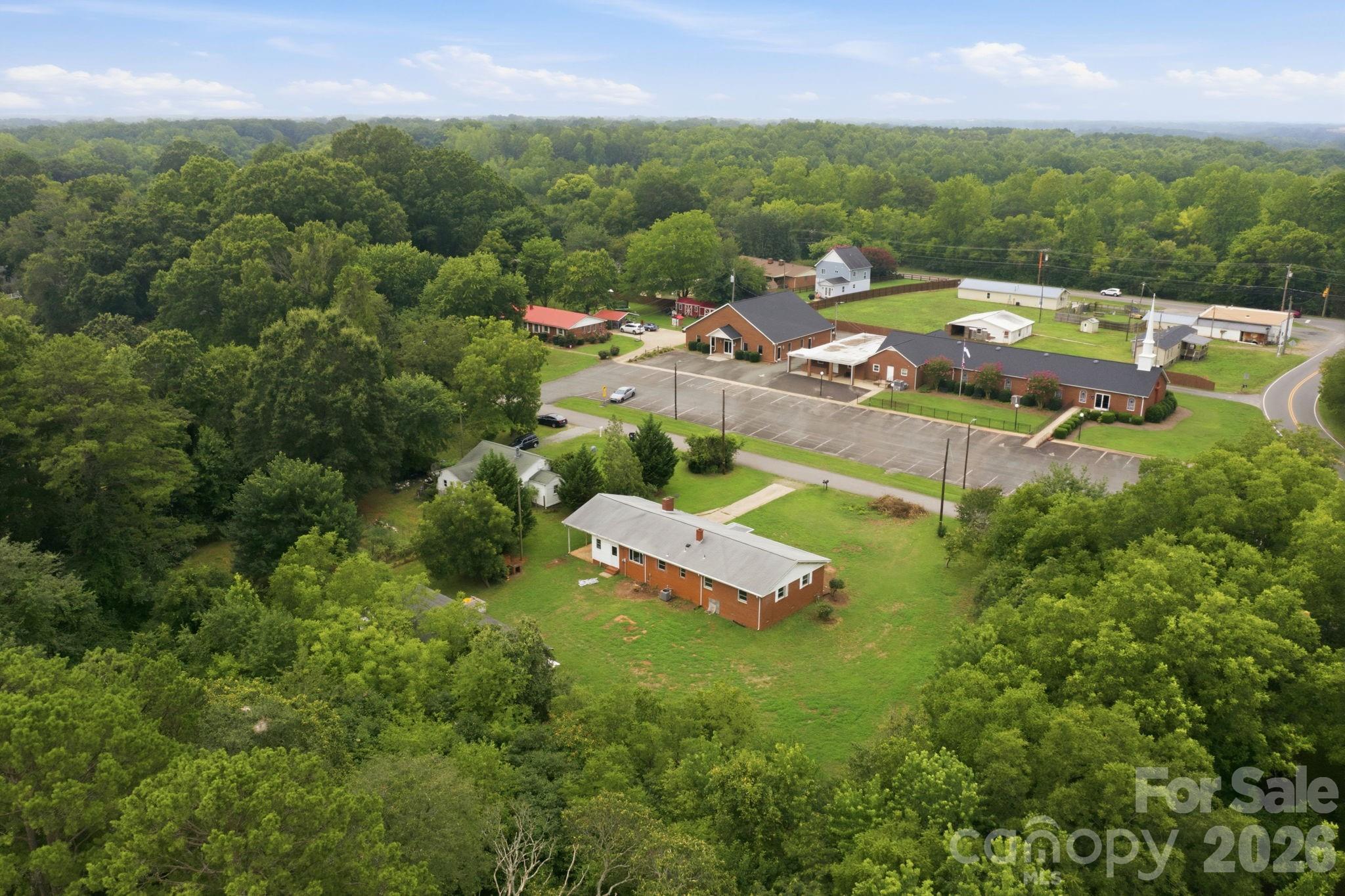 144 Rockwell Loop