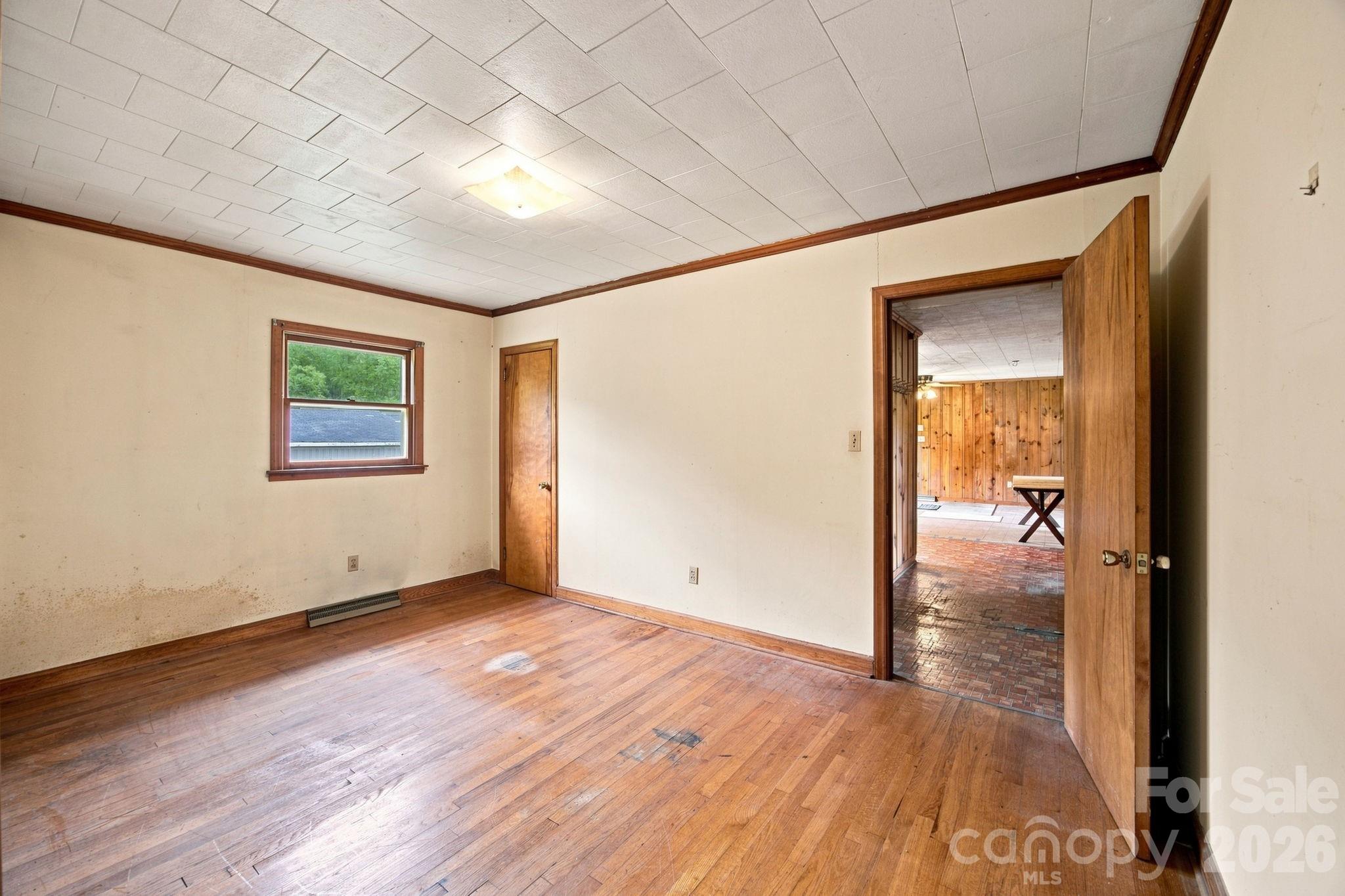 144 Rockwell Loop