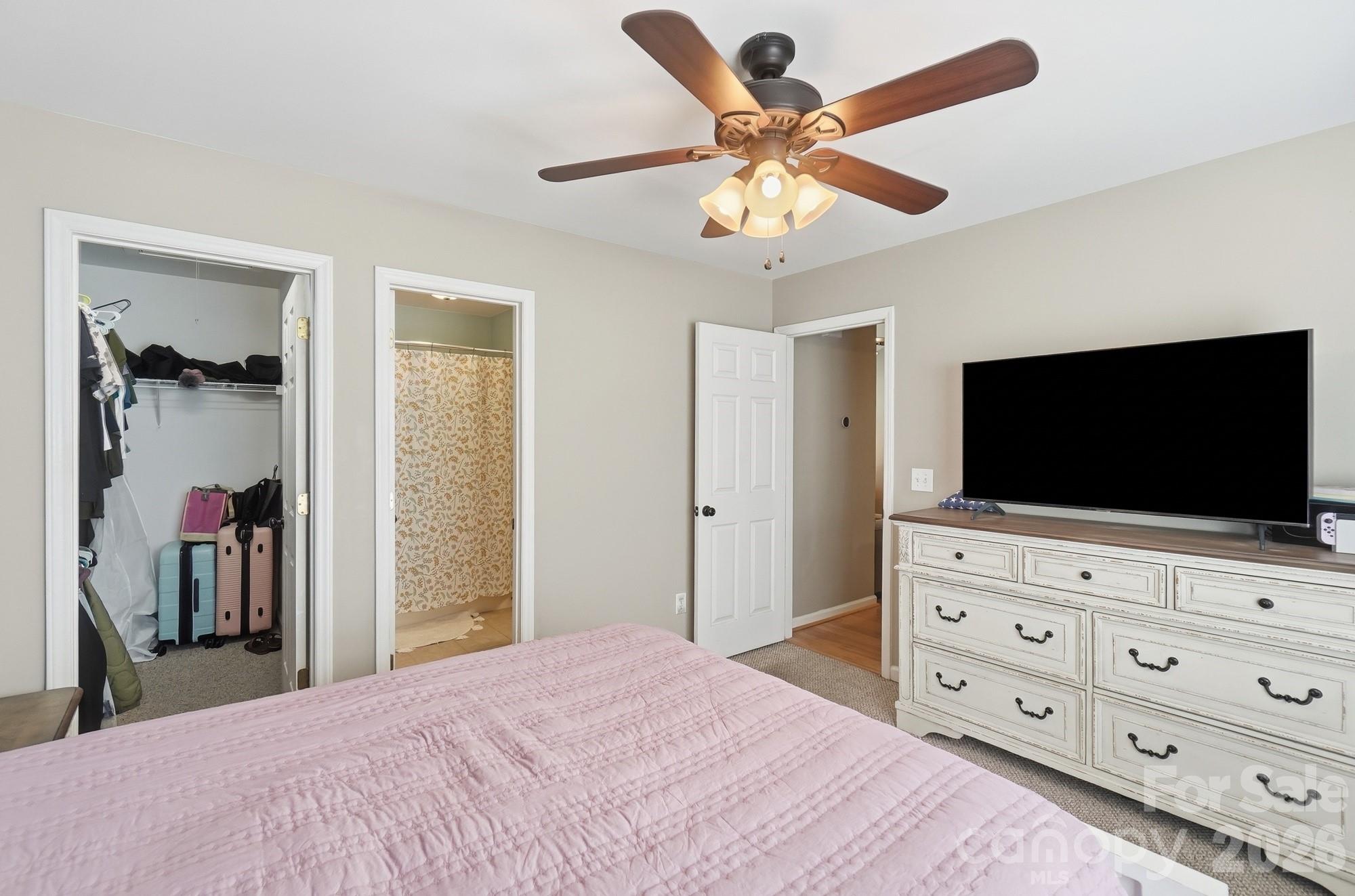 108 Fox Glove Drive
