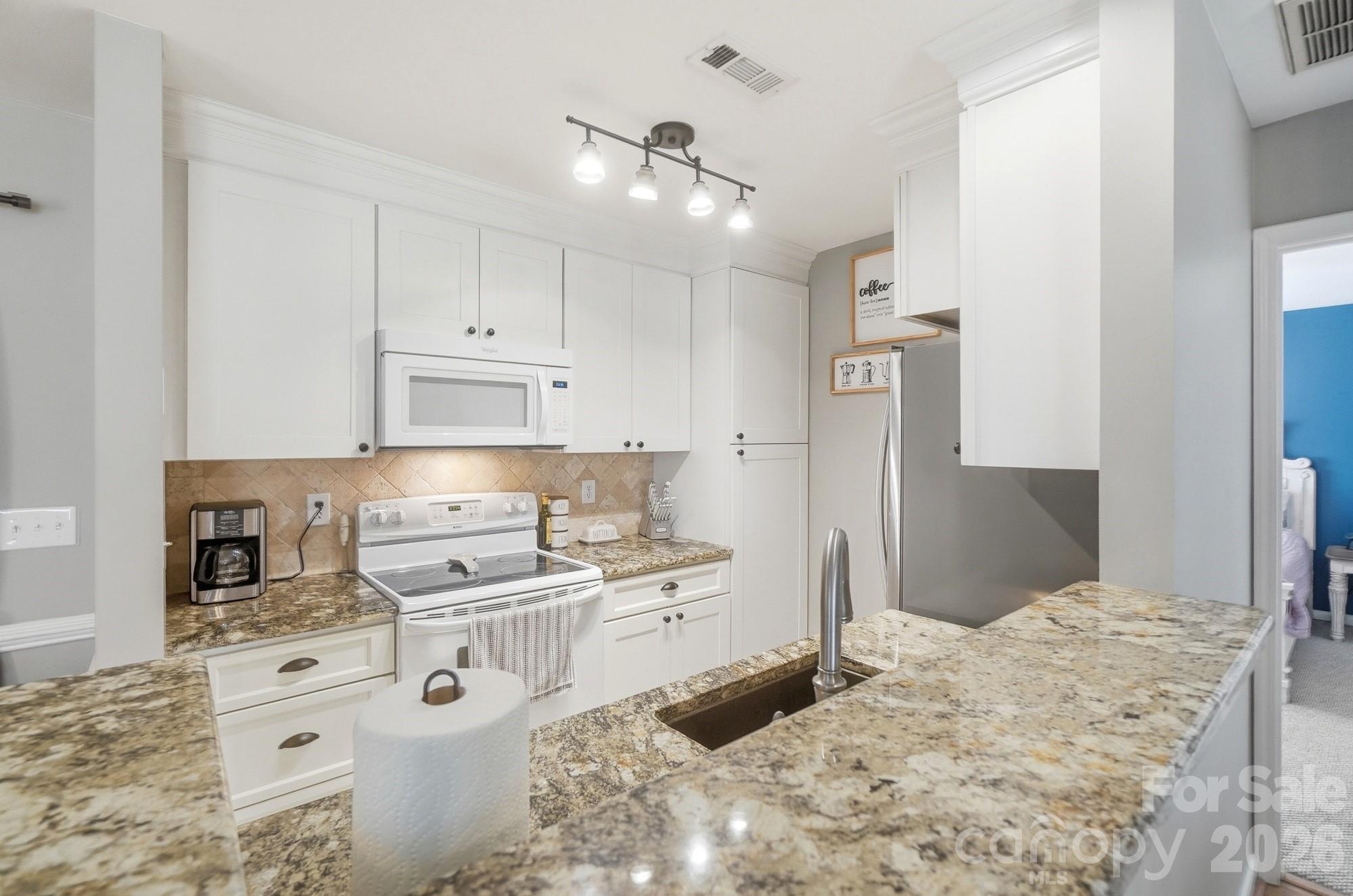 108 Fox Glove Drive