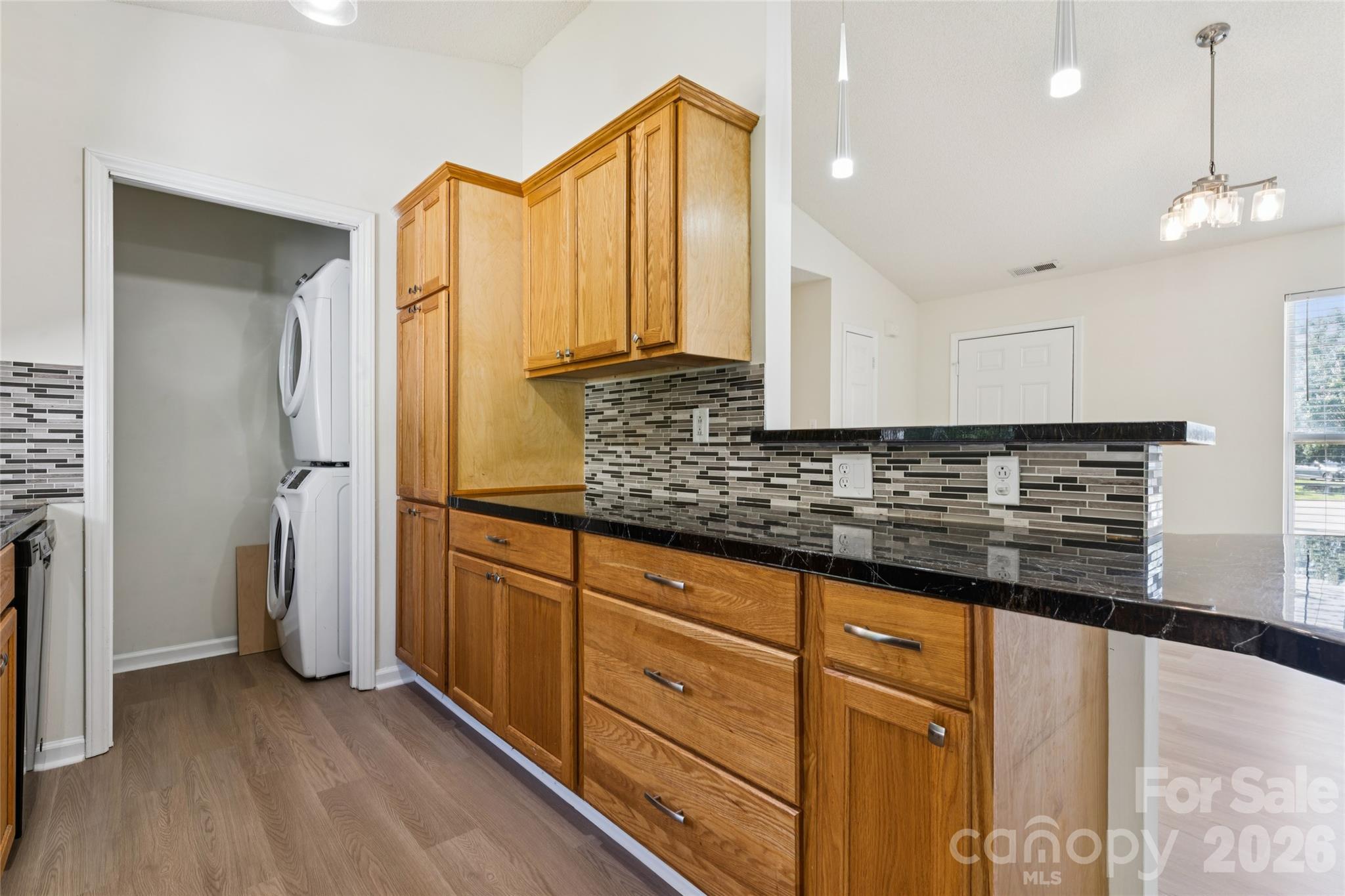 4563 Sunchase Court NW