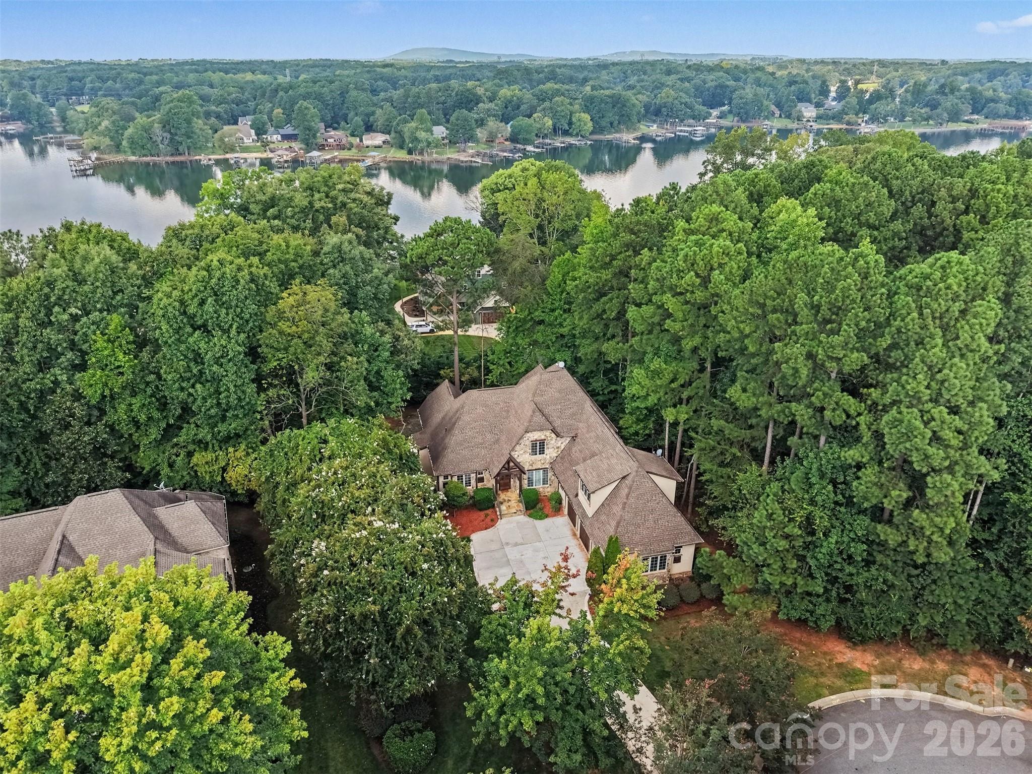 7484 Cottonwood Drive