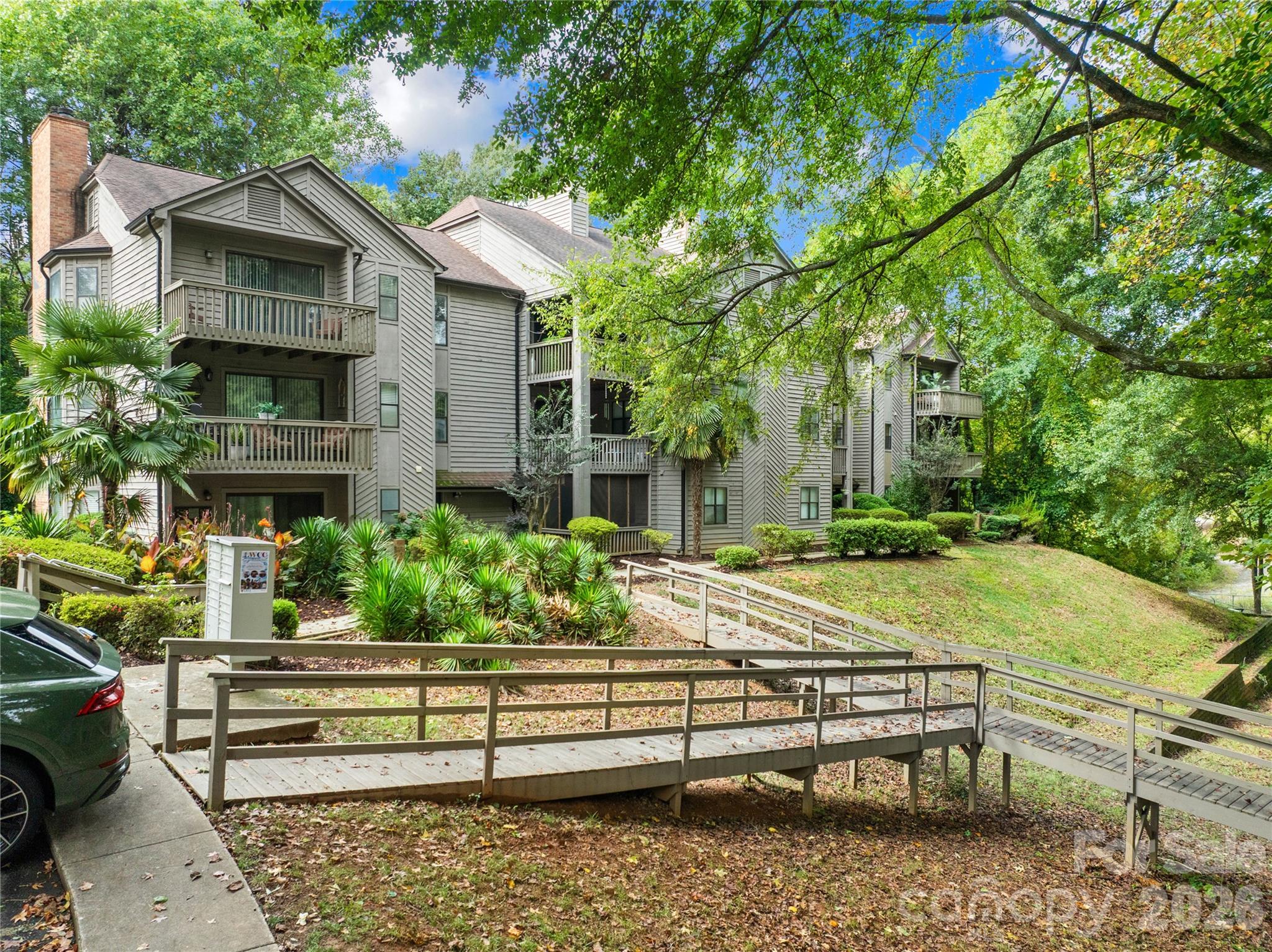 4130 Charlotte Highway