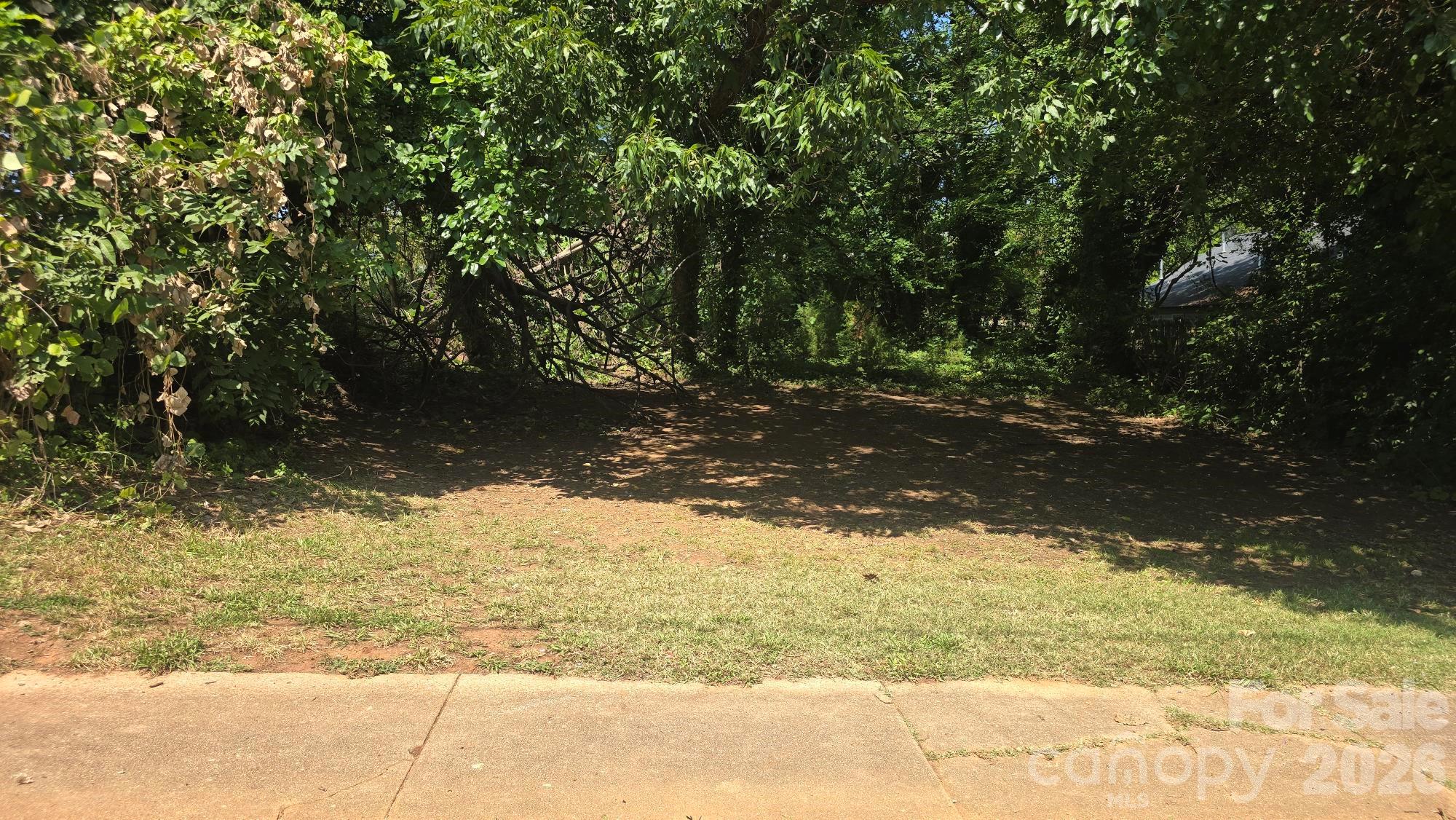 220 N Shaver Street Unit: 9
