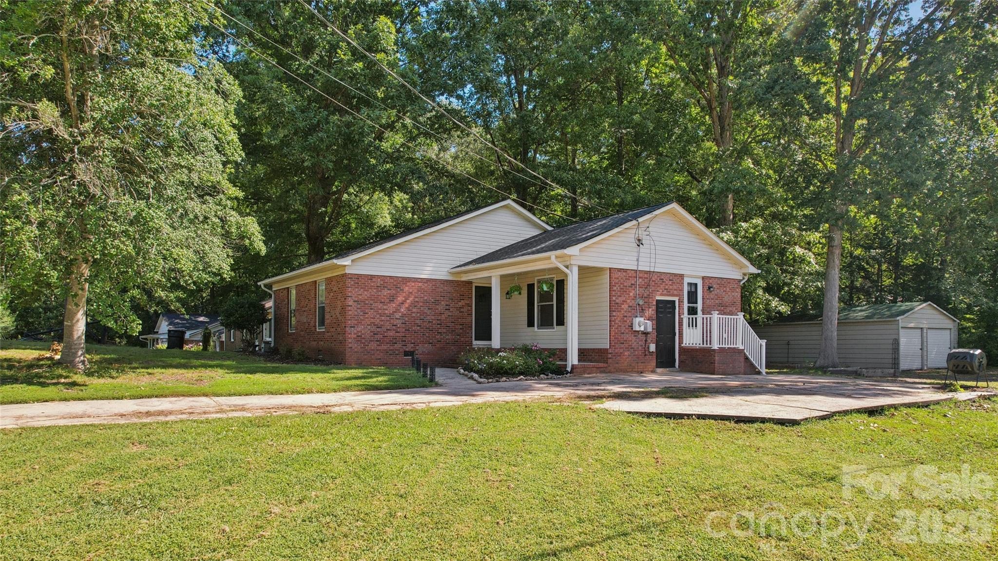 611 Woodland Drive