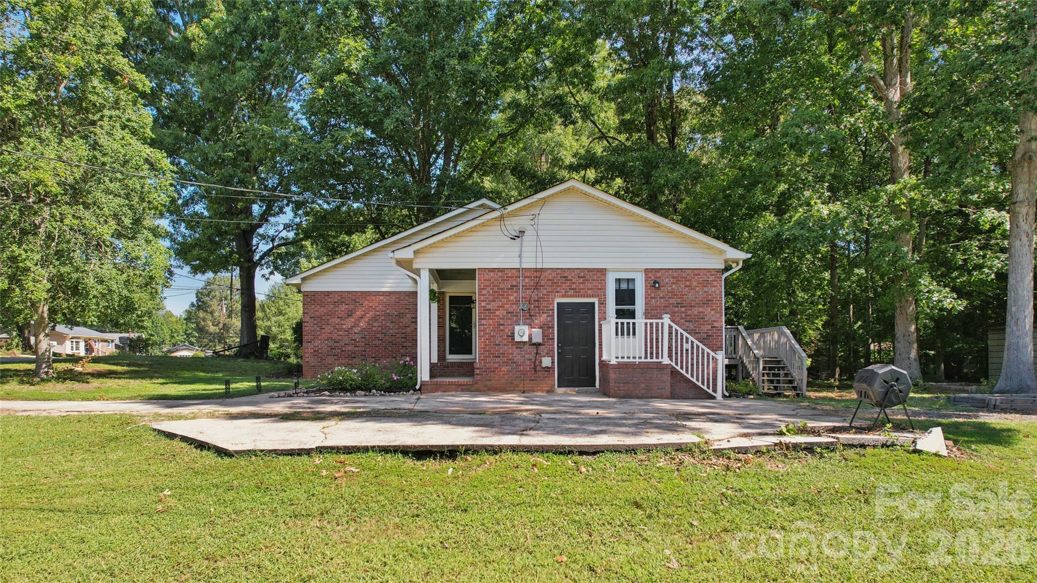 611 Woodland Drive