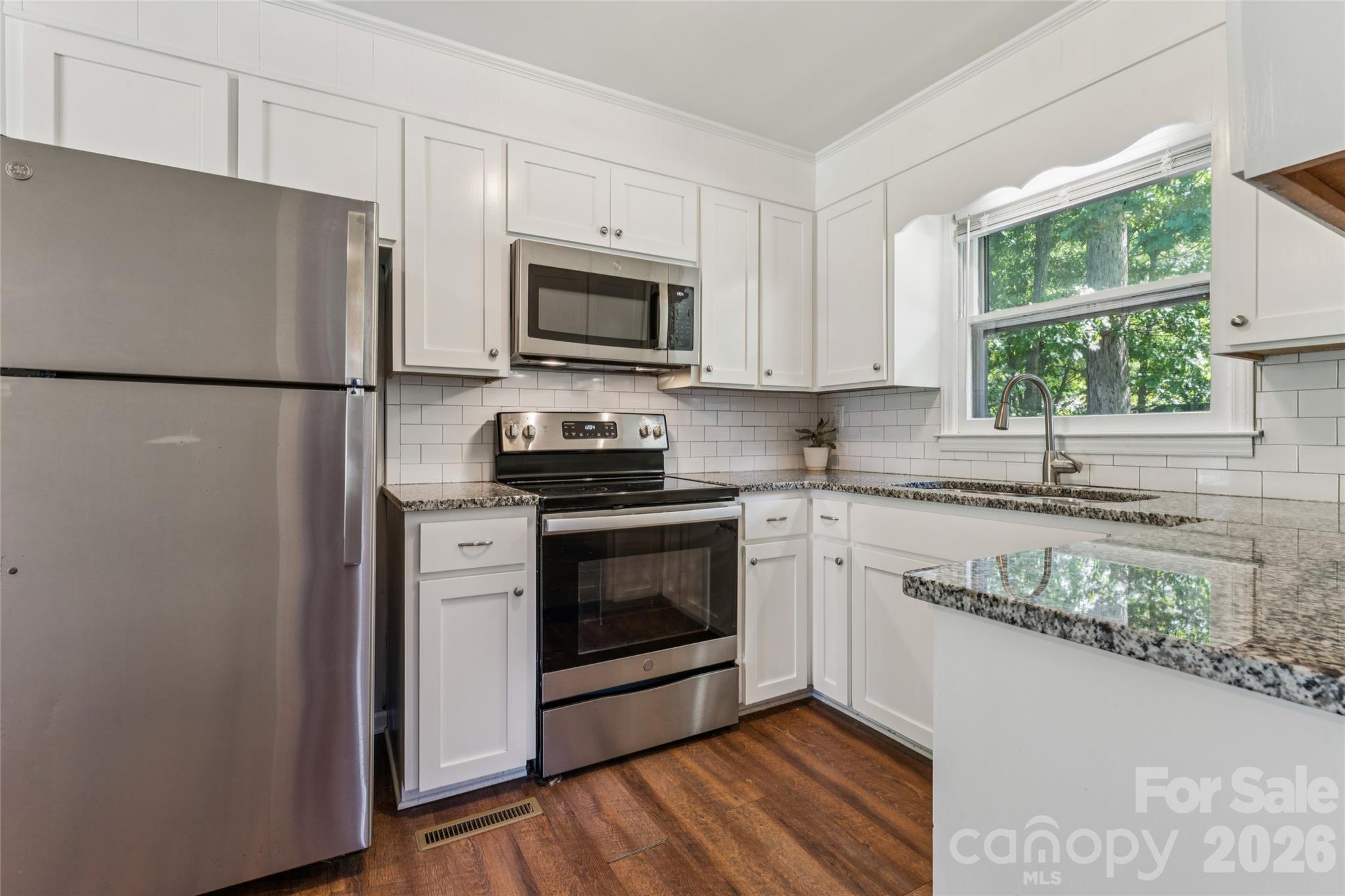 611 Woodland Drive