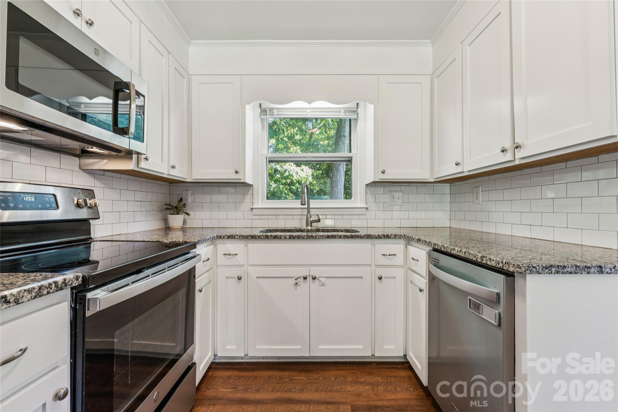 611 Woodland Drive