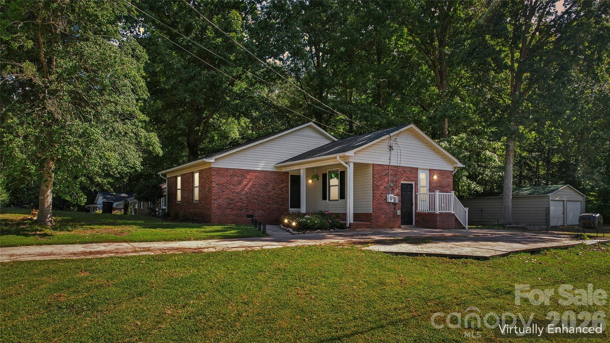 611 Woodland Drive