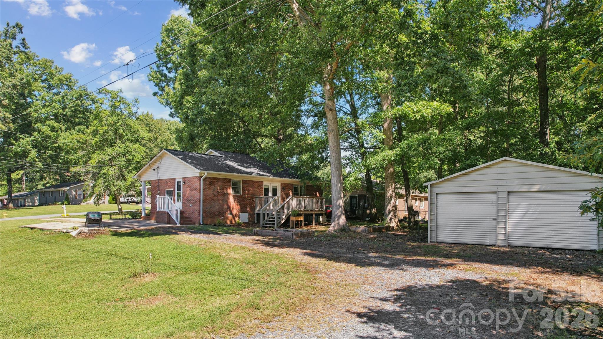 611 Woodland Drive