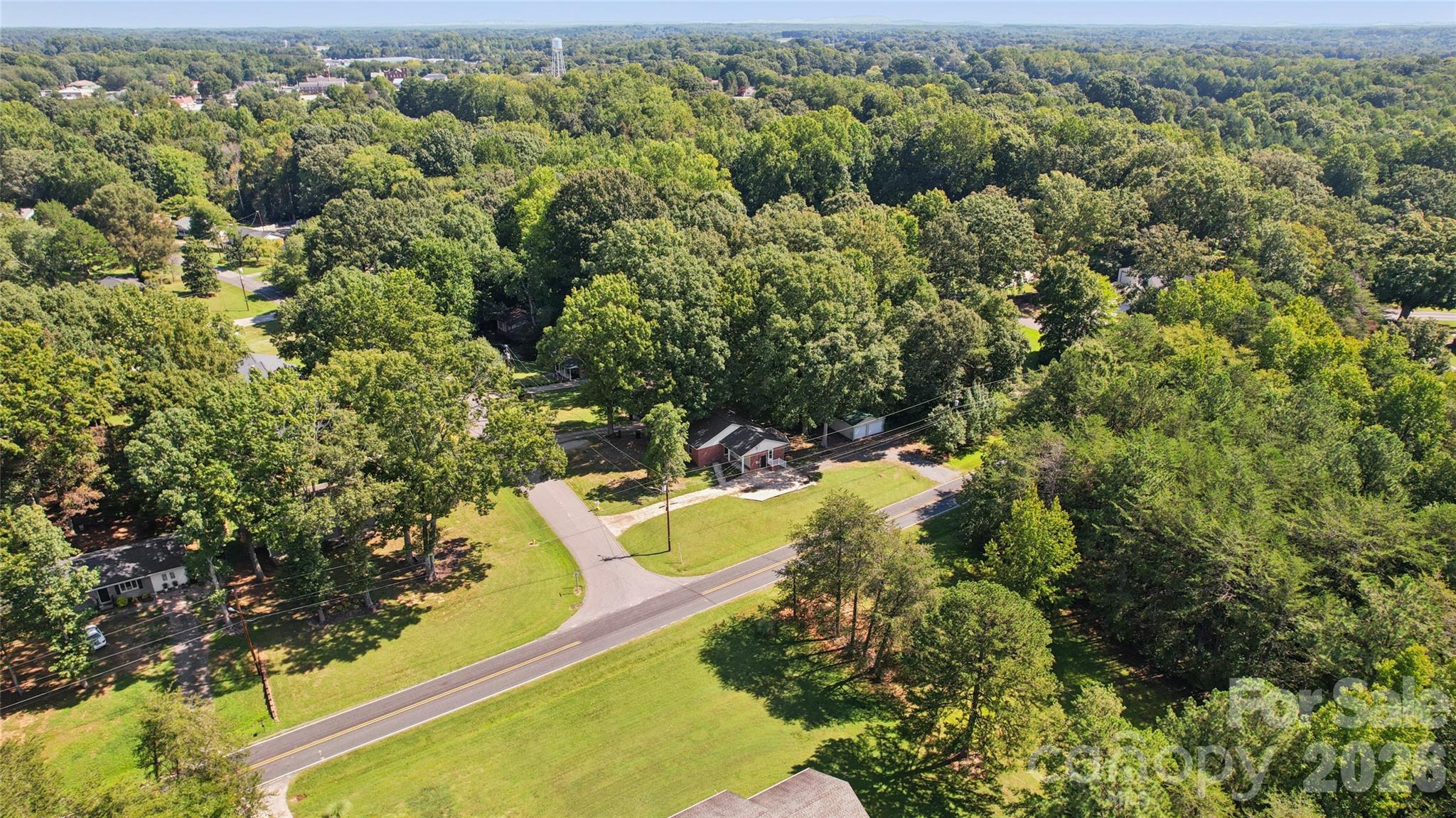 611 Woodland Drive