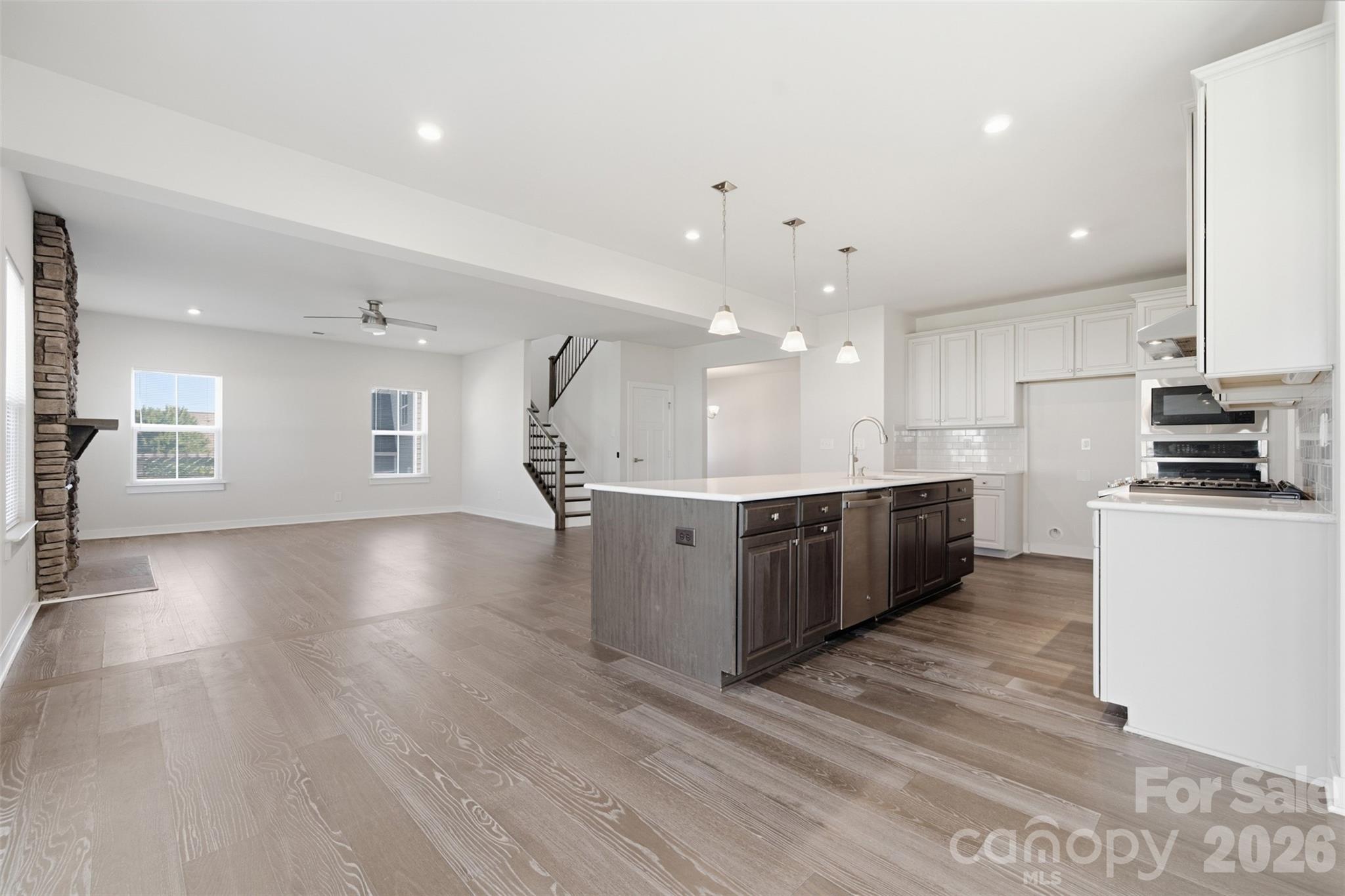 11124 Vanguard Parkway