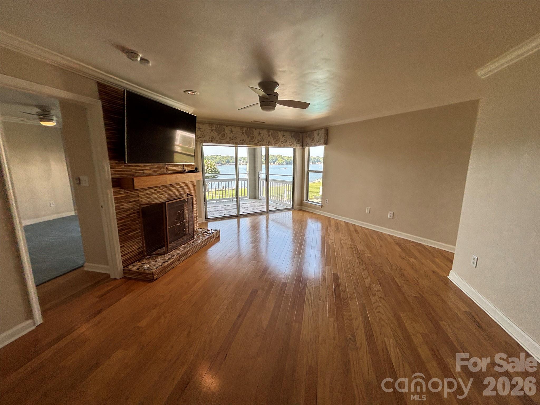 1332 Torrence Circle