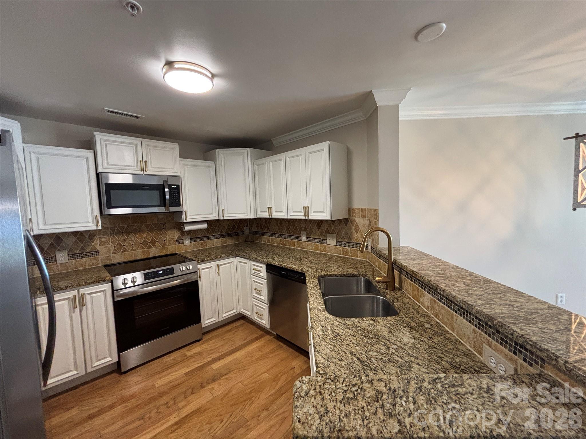 1332 Torrence Circle