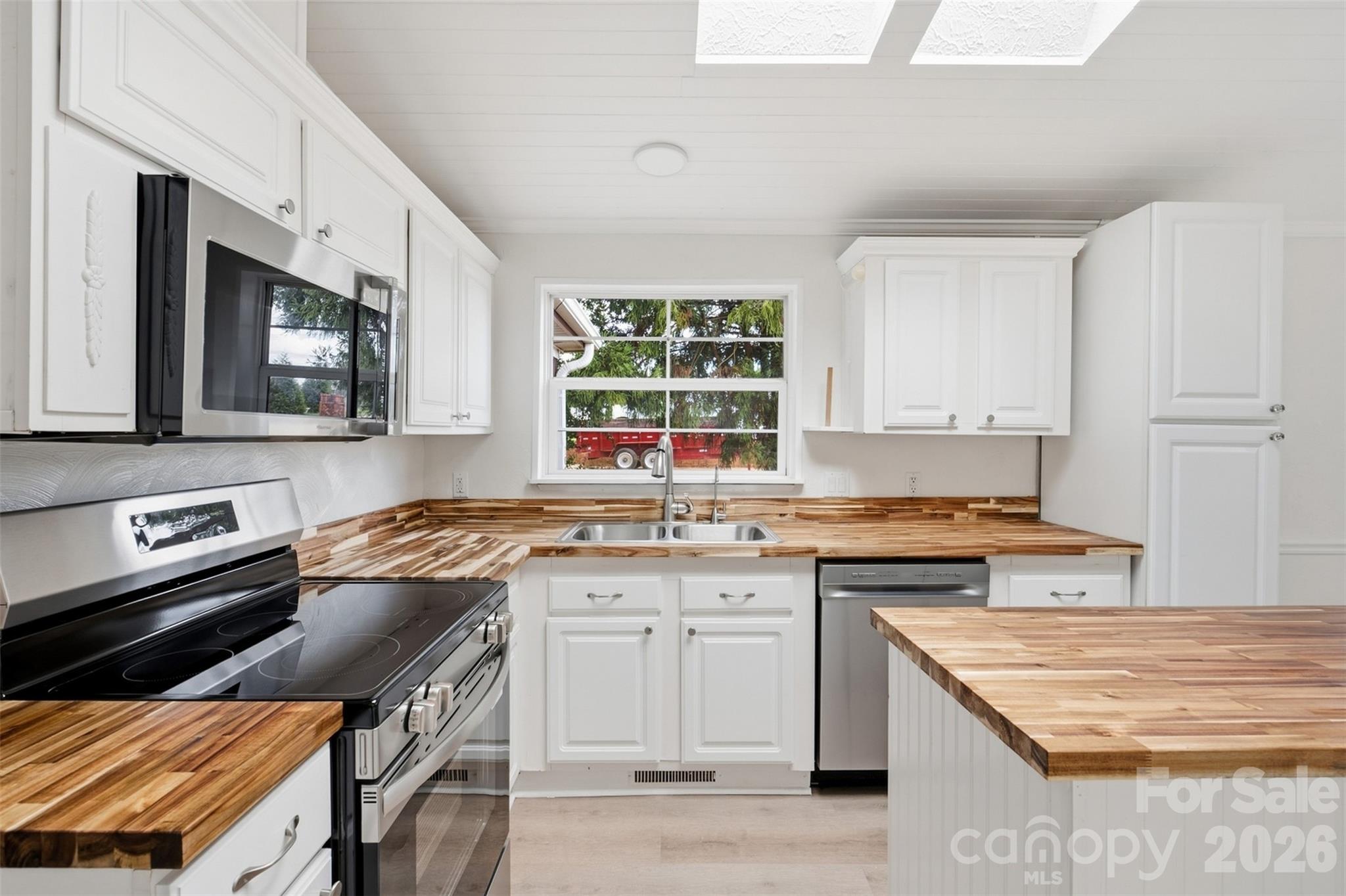 1000 Olde Creek Trail