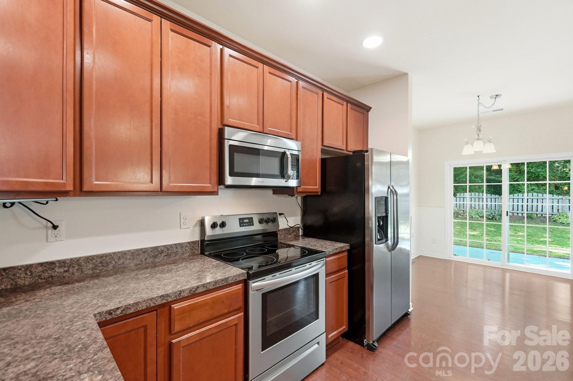 12321 Bronx Drive