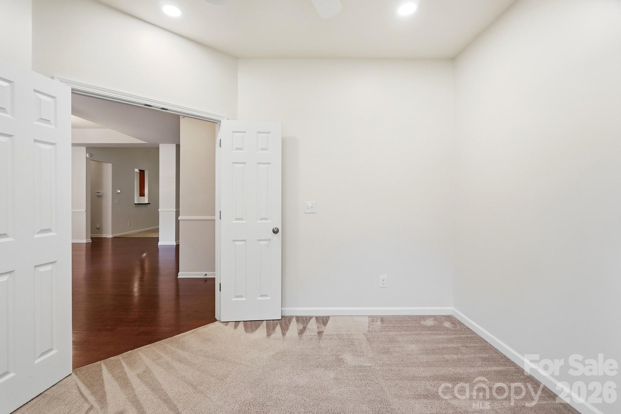 12321 Bronx Drive