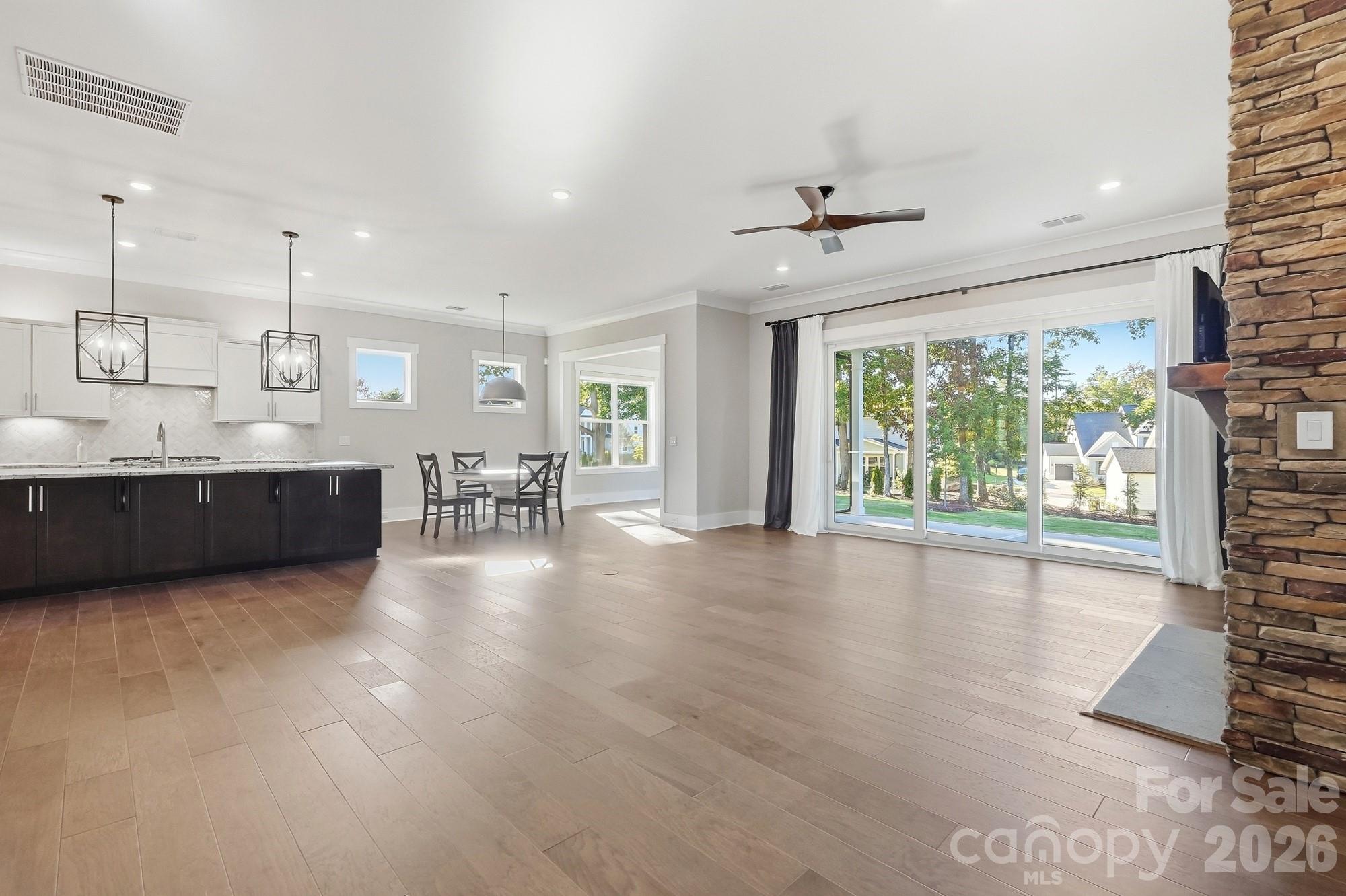 14015 Camden Close Circle