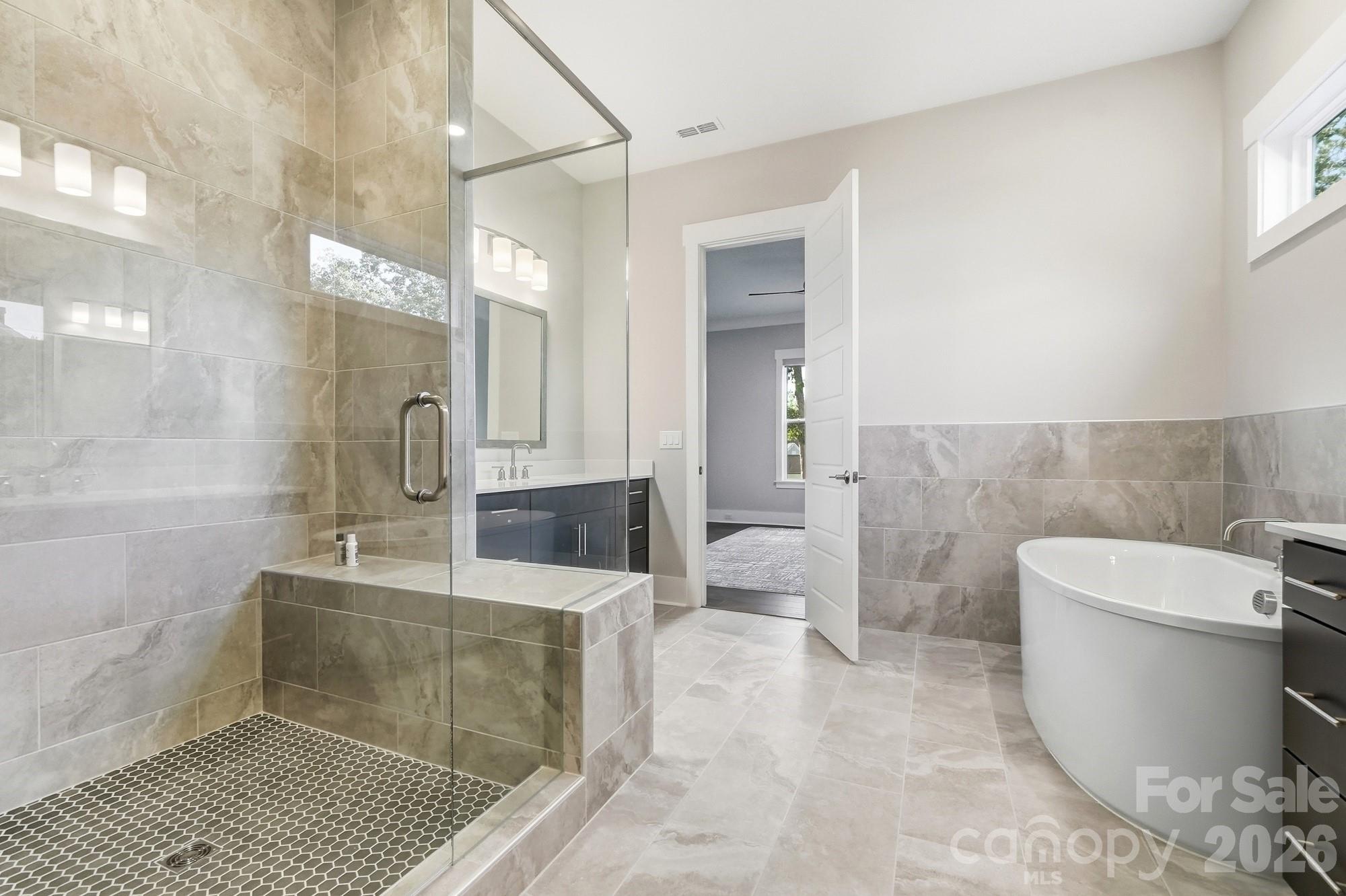 14015 Camden Close Circle
