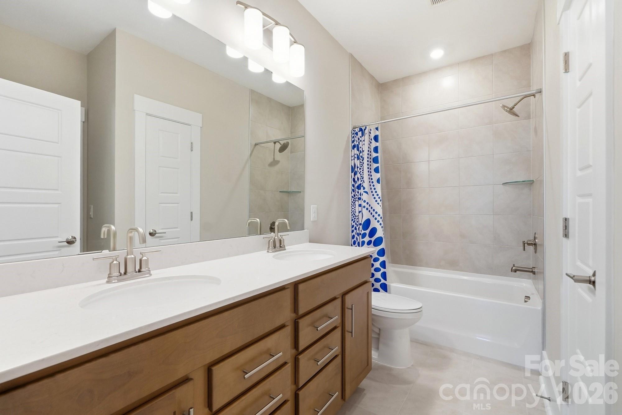 14015 Camden Close Circle