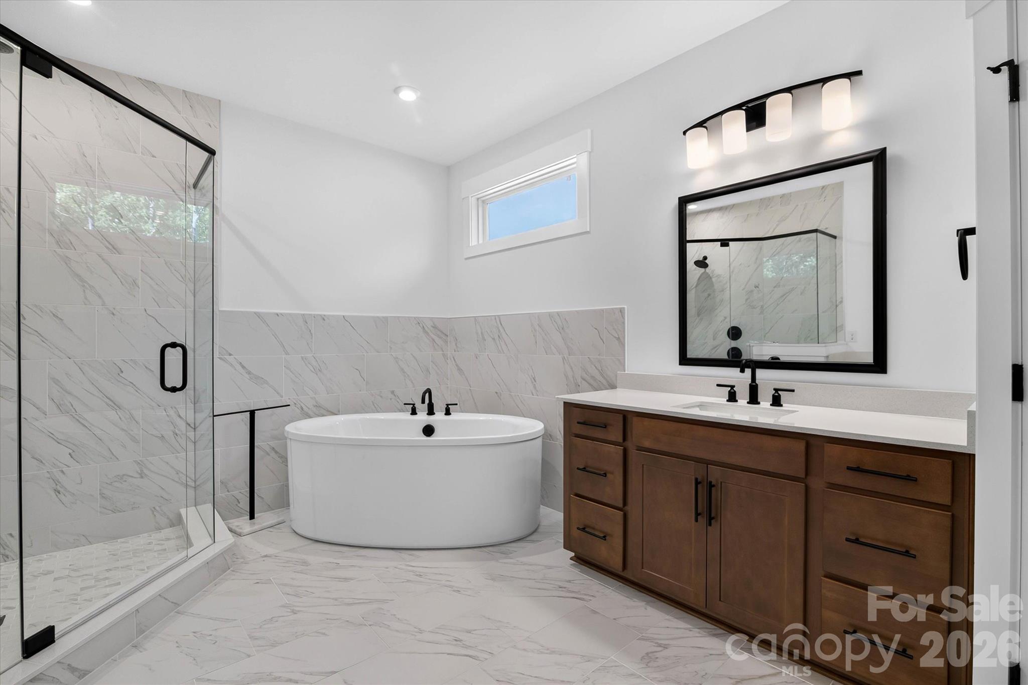 1216 Glade Arch Lane