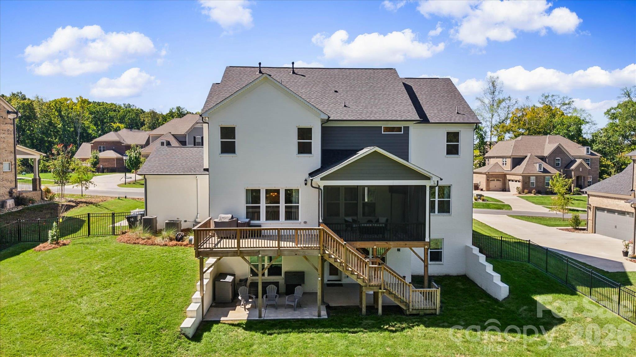 1216 Glade Arch Lane
