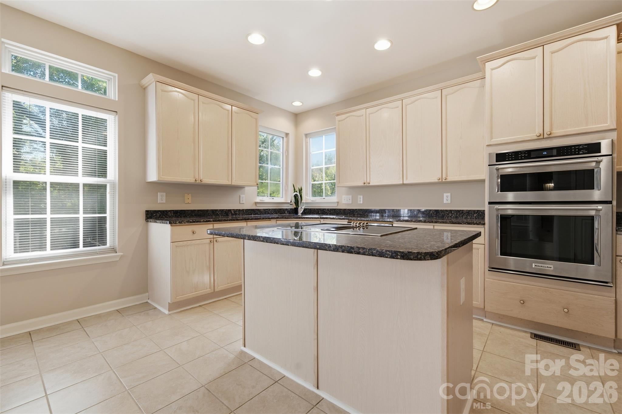 6211 Chavel Lane