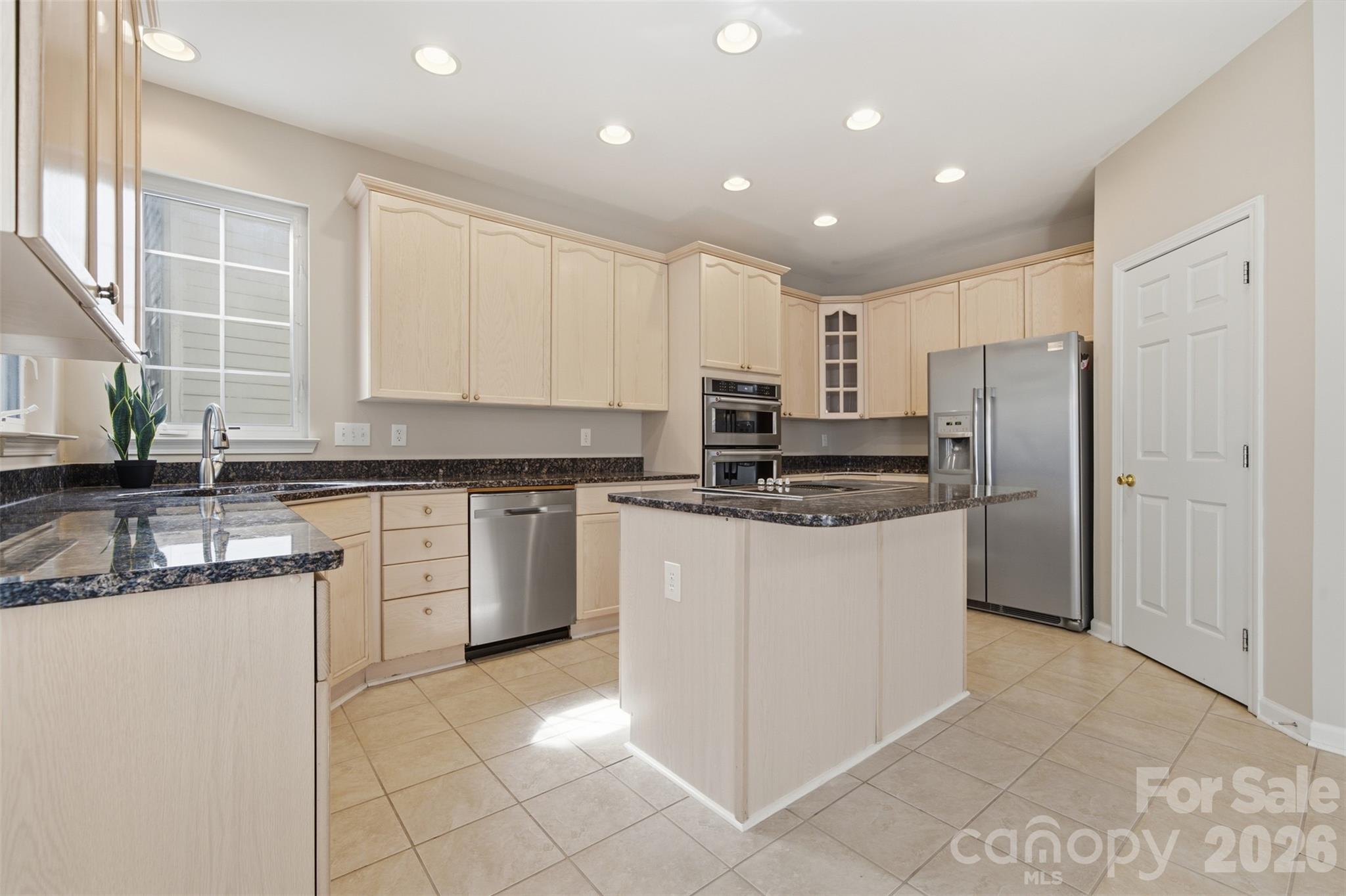 6211 Chavel Lane